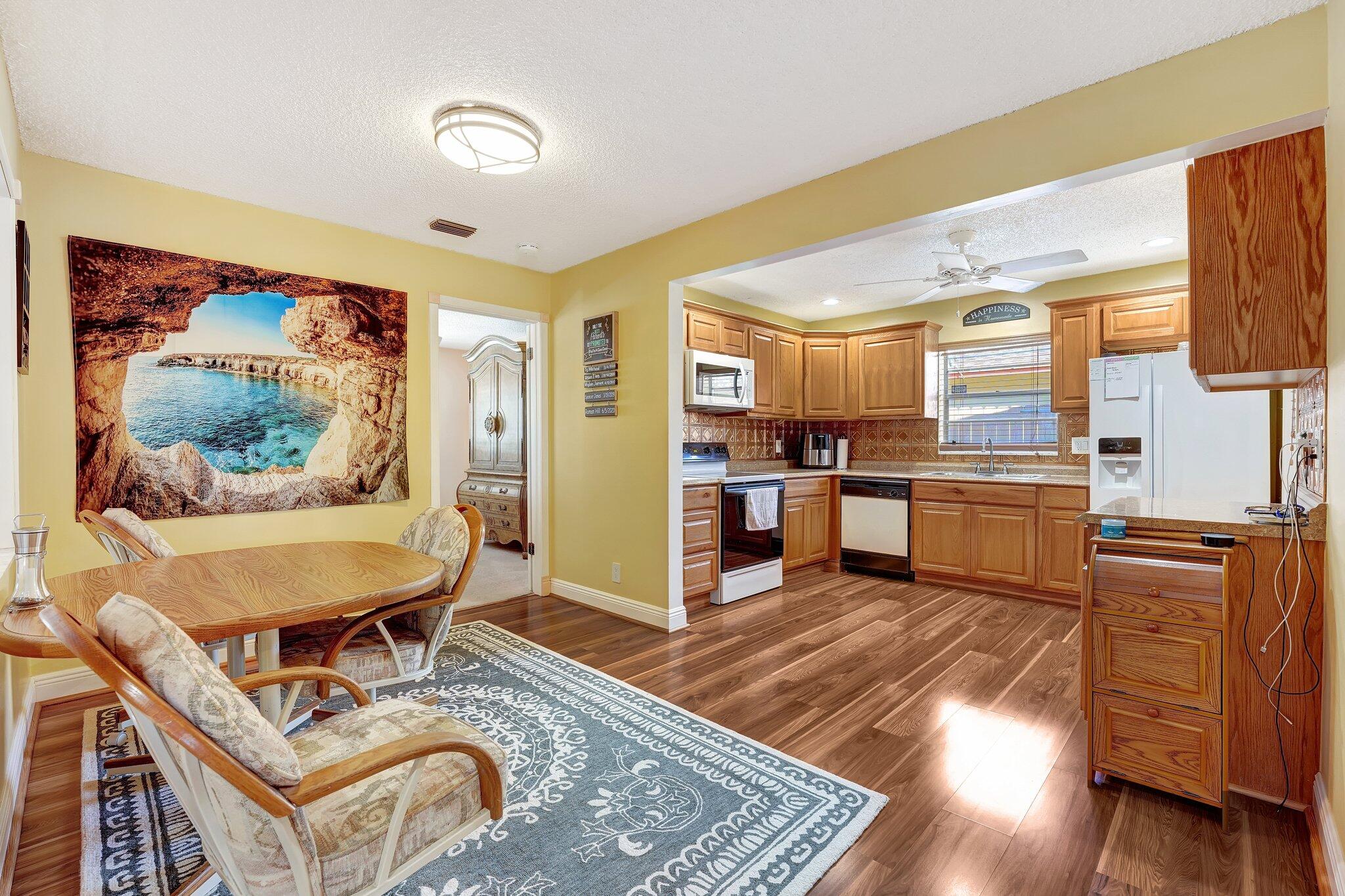 335 SW 32nd Terrace