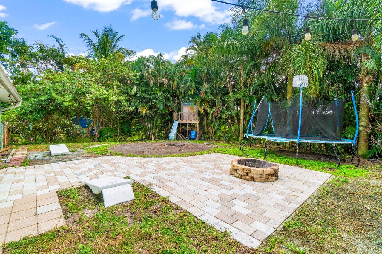 3044 SE Orange Tree Place