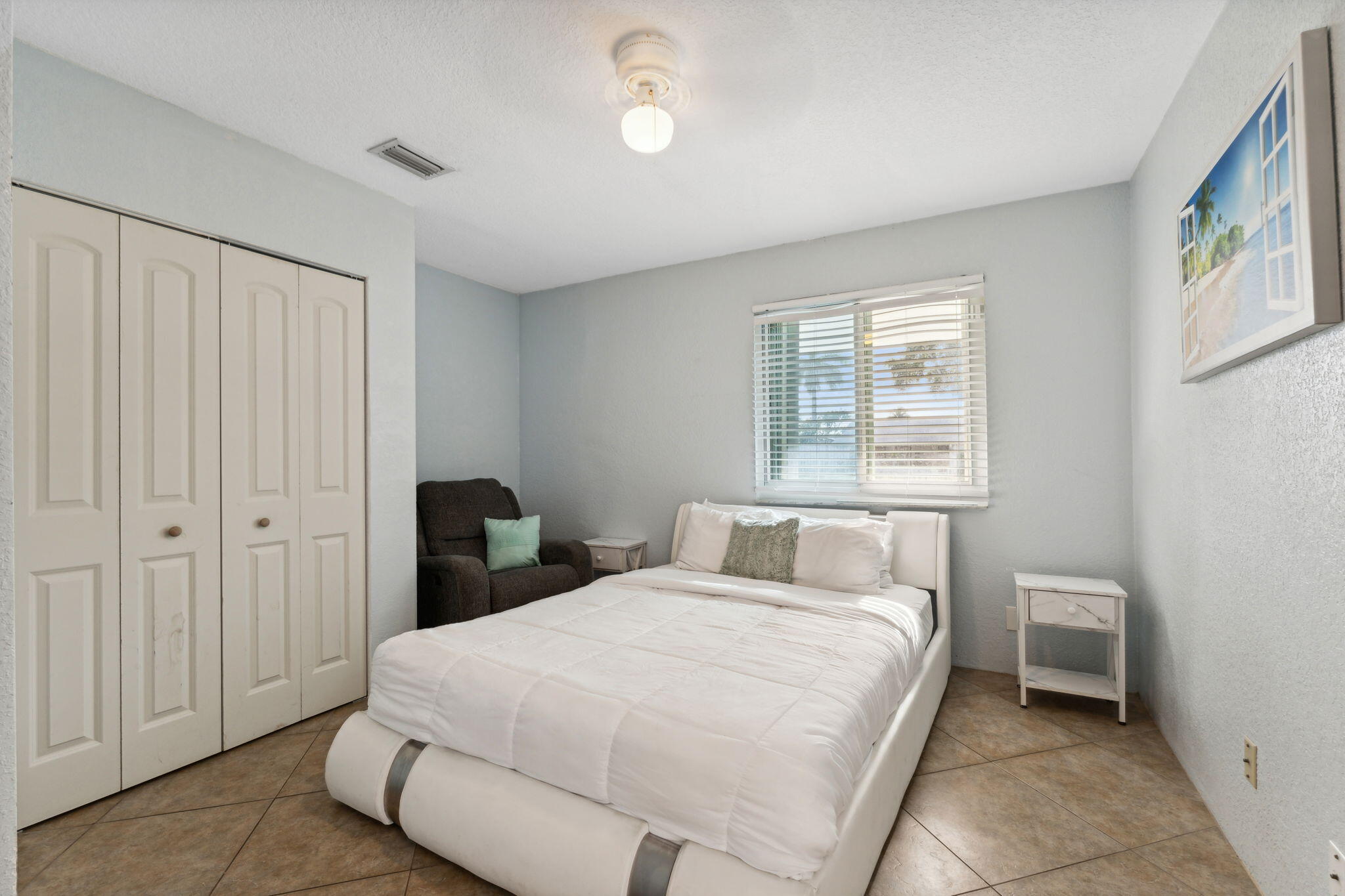 718 NW 9th Avenue, Dania Beach