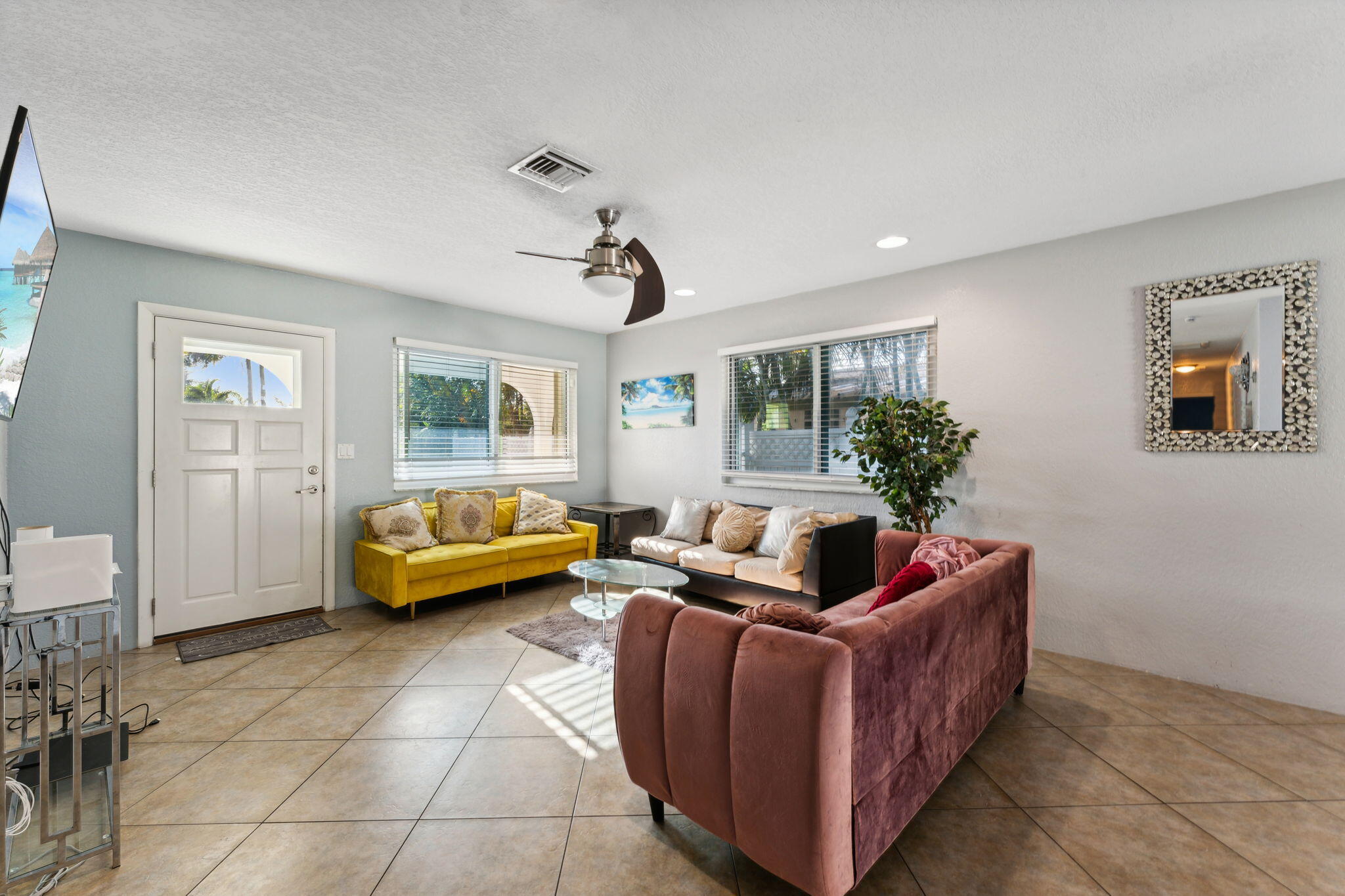718 NW 9th Avenue, Dania Beach