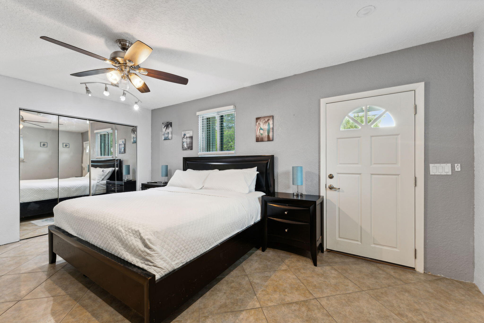 718 NW 9th Avenue, Dania Beach