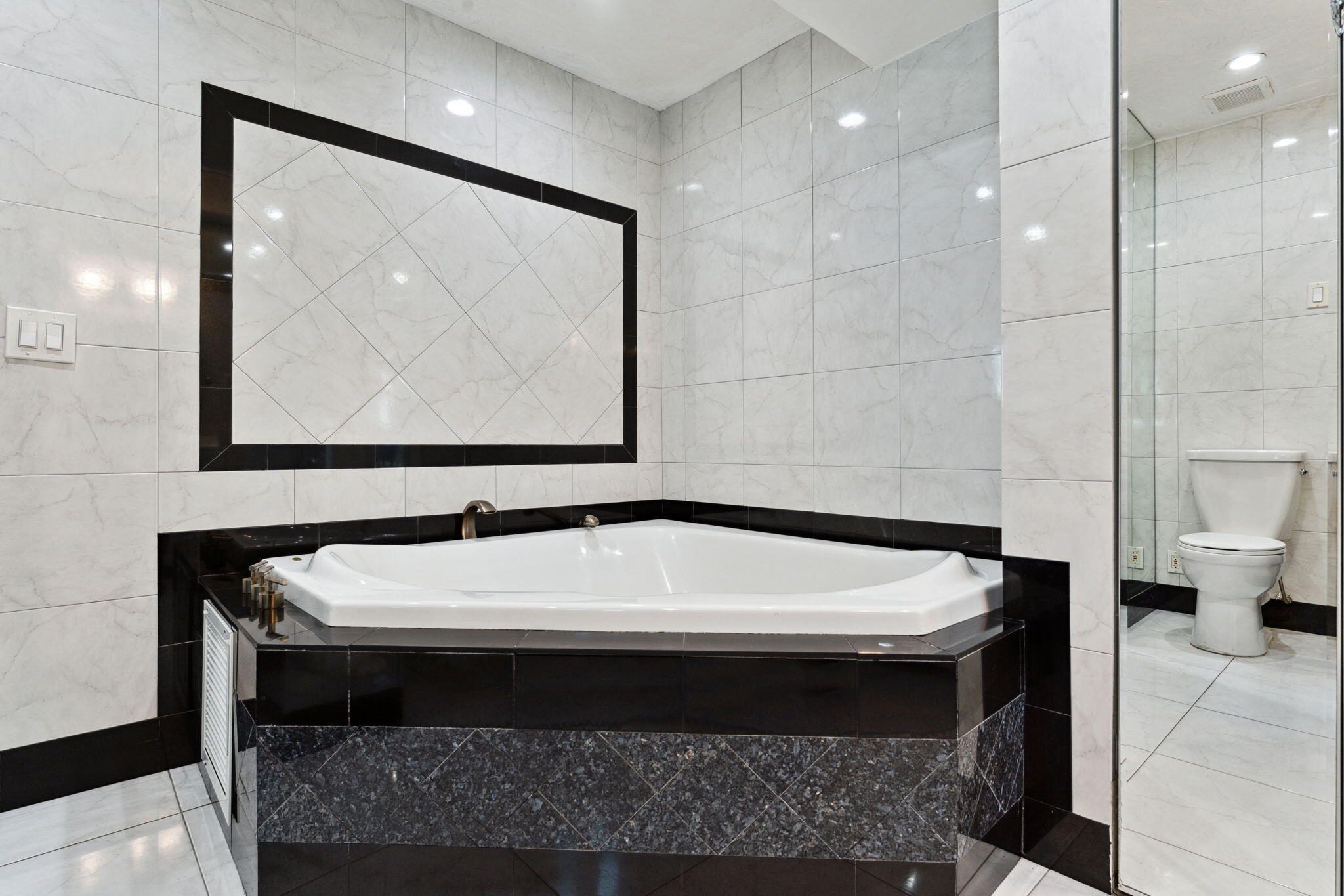 718 NW 9th Avenue, Dania Beach
