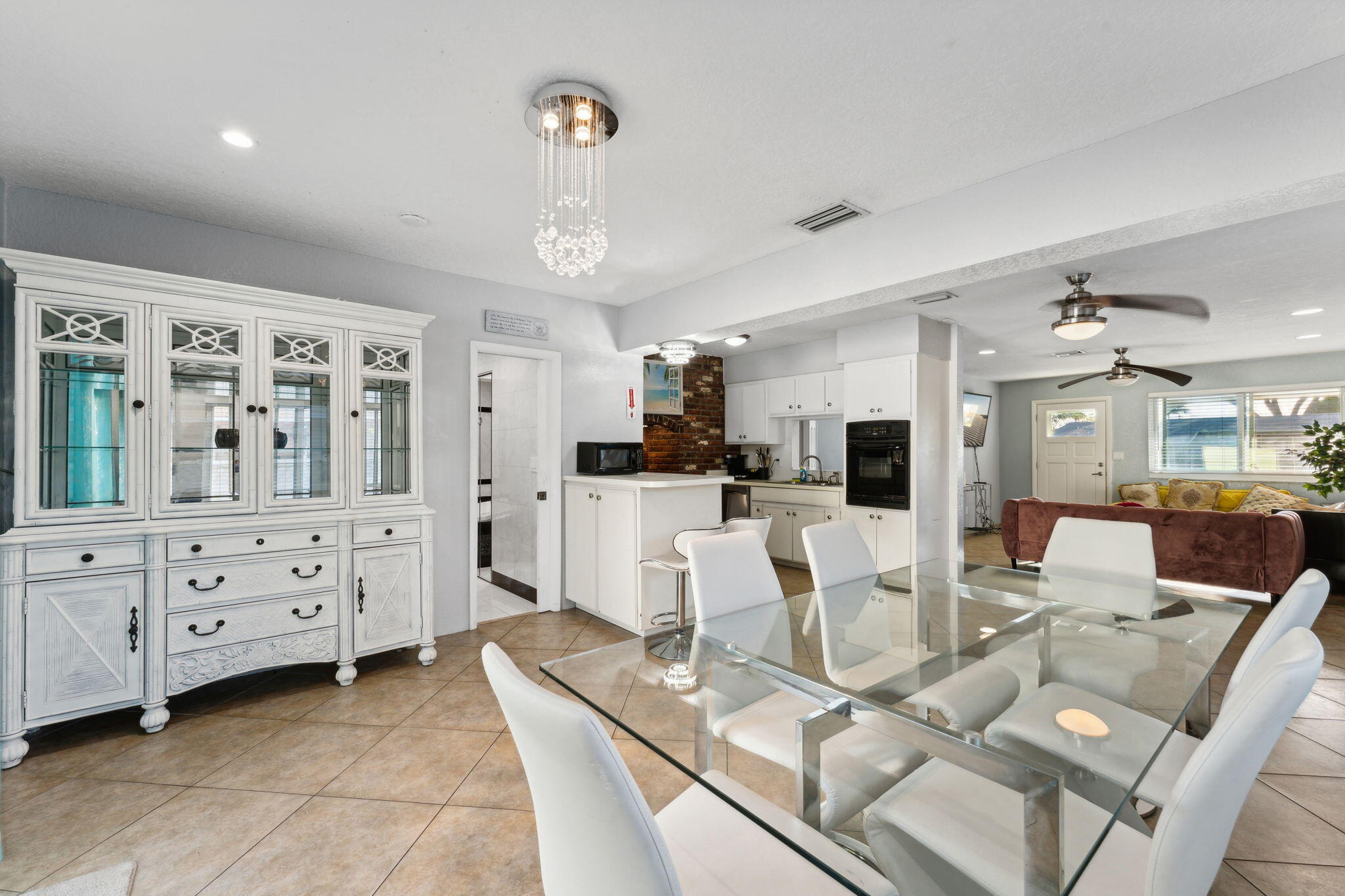 718 NW 9th Avenue, Dania Beach