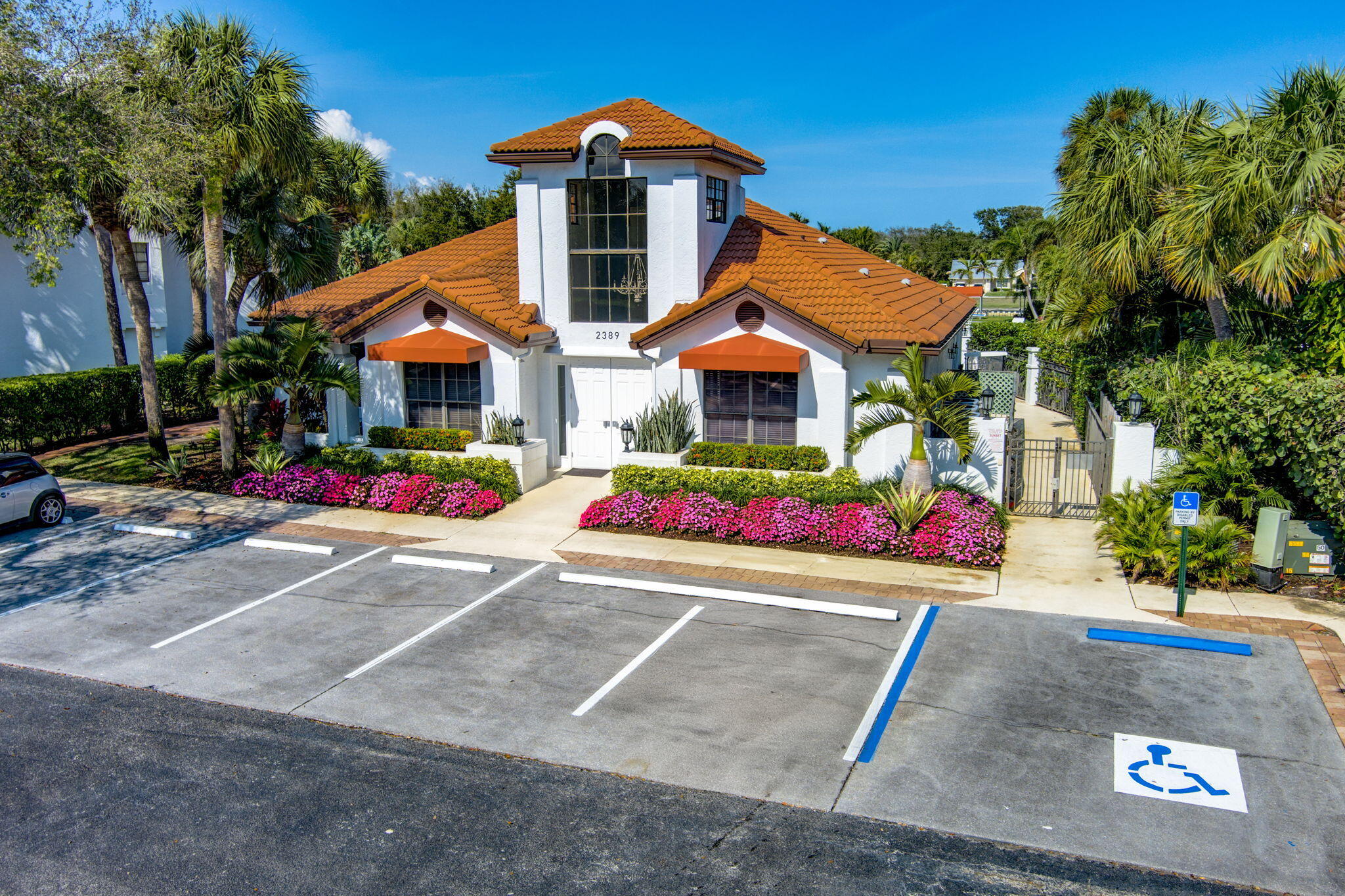 2439 Treasure Isle Drive 8, Palm Beach Gardens Unit: 8