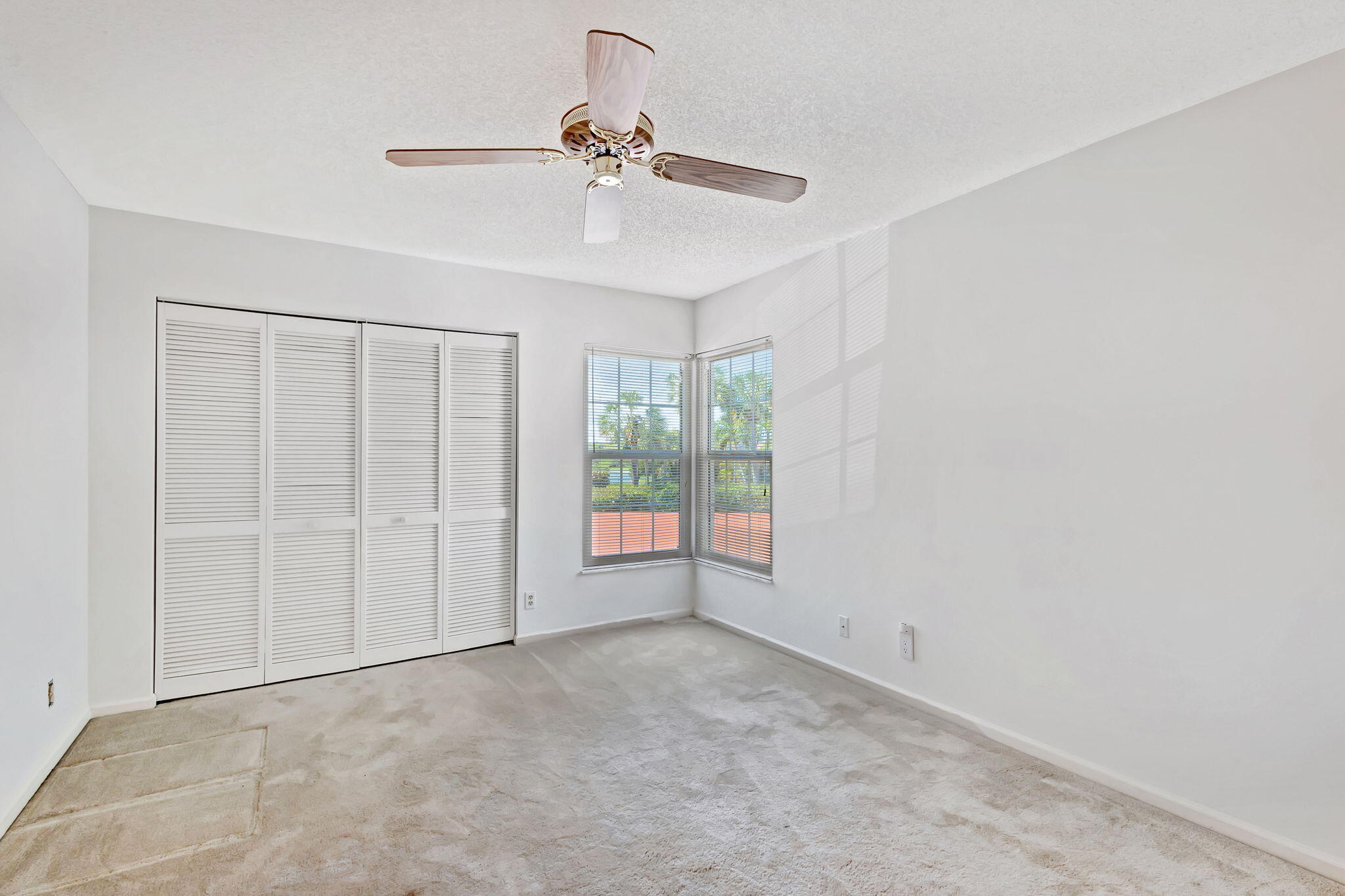 2439 Treasure Isle Drive 8, Palm Beach Gardens Unit: 8