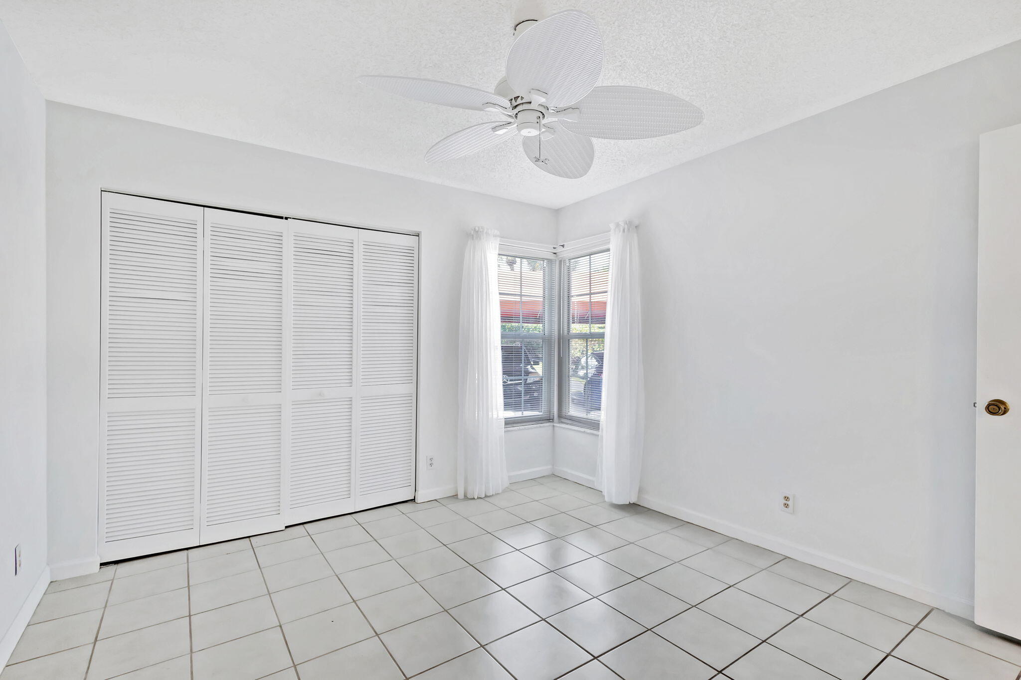 2439 Treasure Isle Drive 8, Palm Beach Gardens Unit: 8