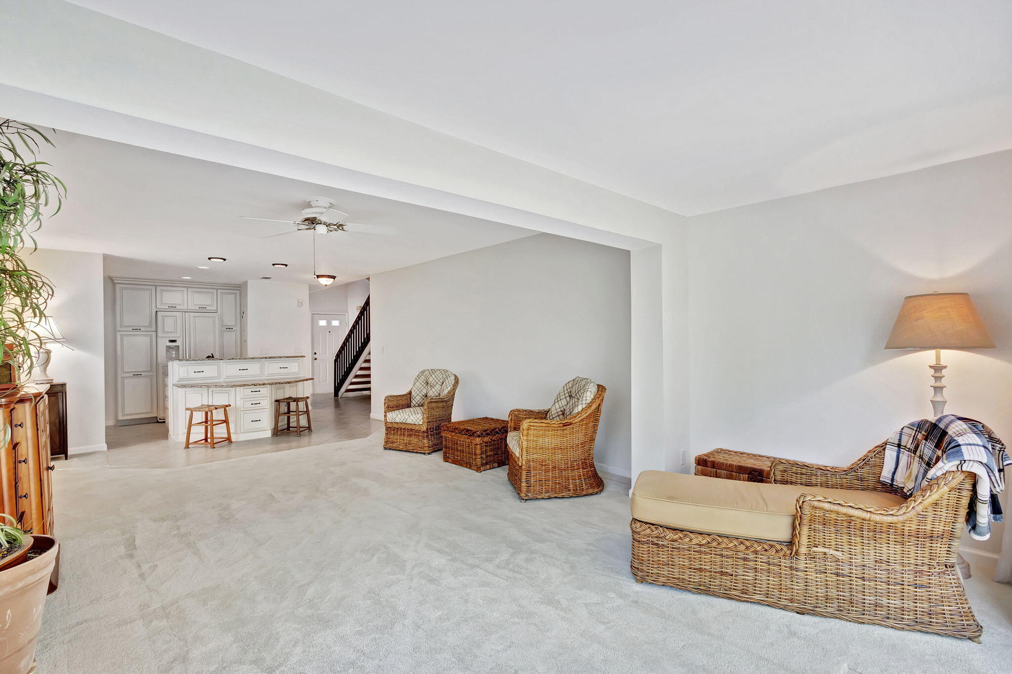 2439 Treasure Isle Drive 8, Palm Beach Gardens Unit: 8