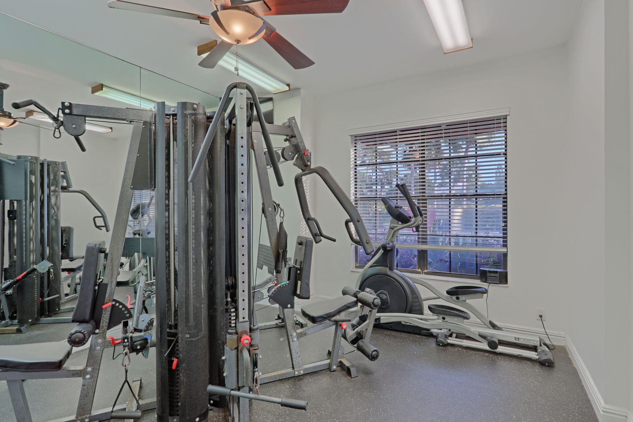 2439 Treasure Isle Drive 8, Palm Beach Gardens Unit: 8