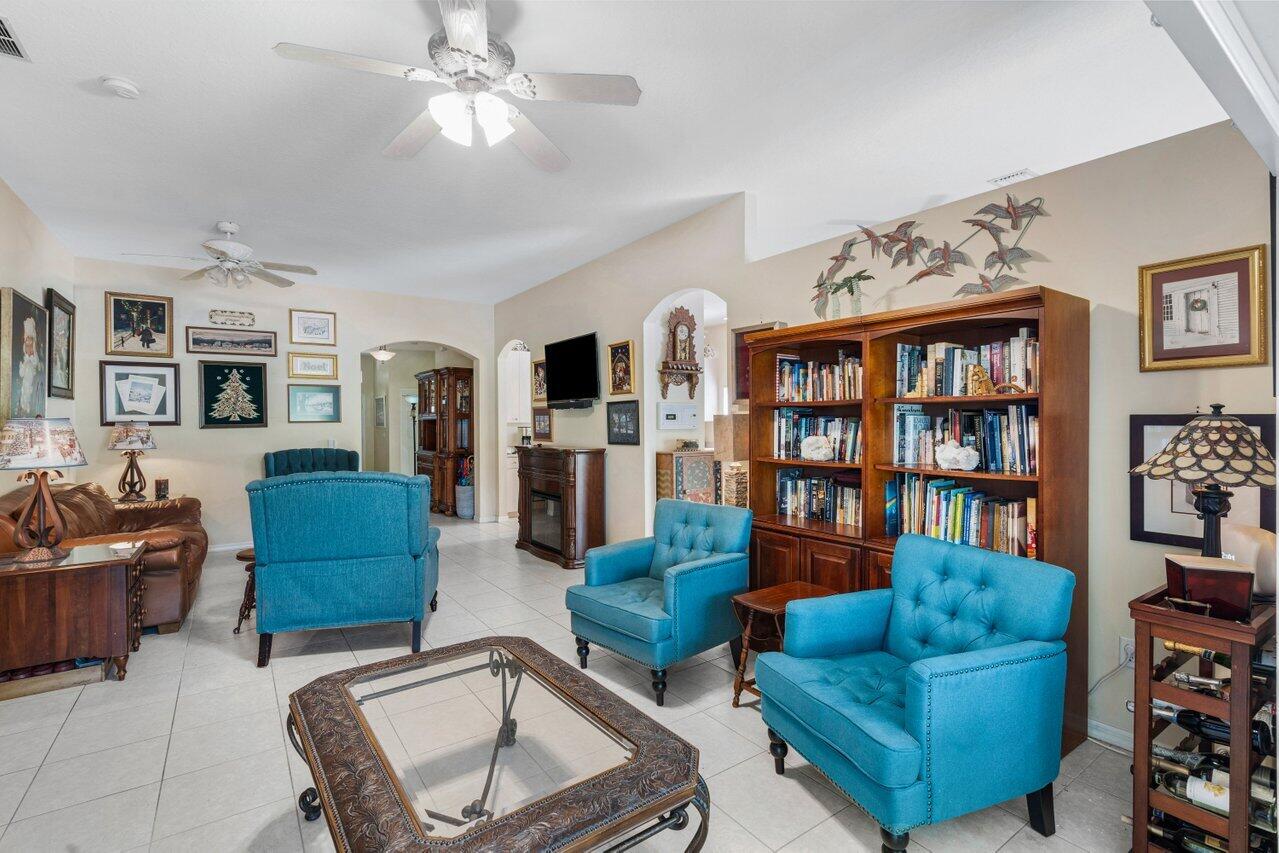 8233 Maidencane Place, Port St. Lucie