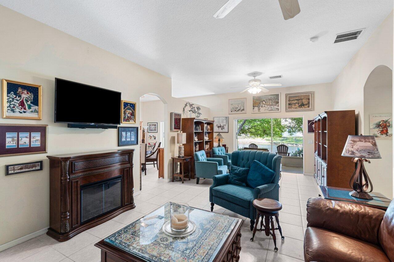 8233 Maidencane Place, Port St. Lucie