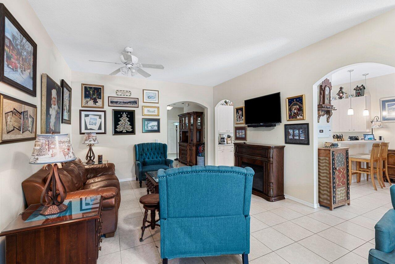 8233 Maidencane Place, Port St. Lucie