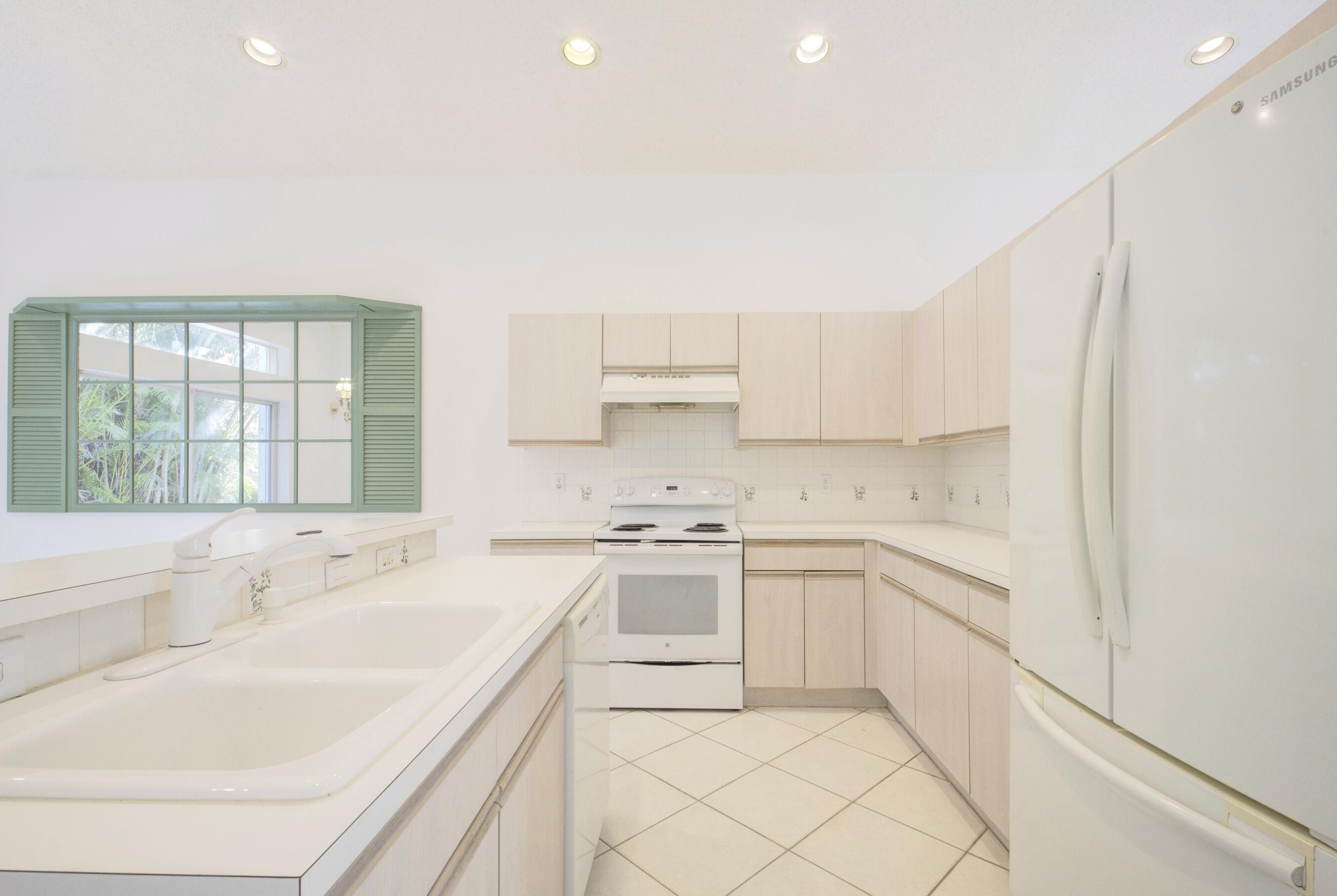 8175 Mystic Harbor Circle