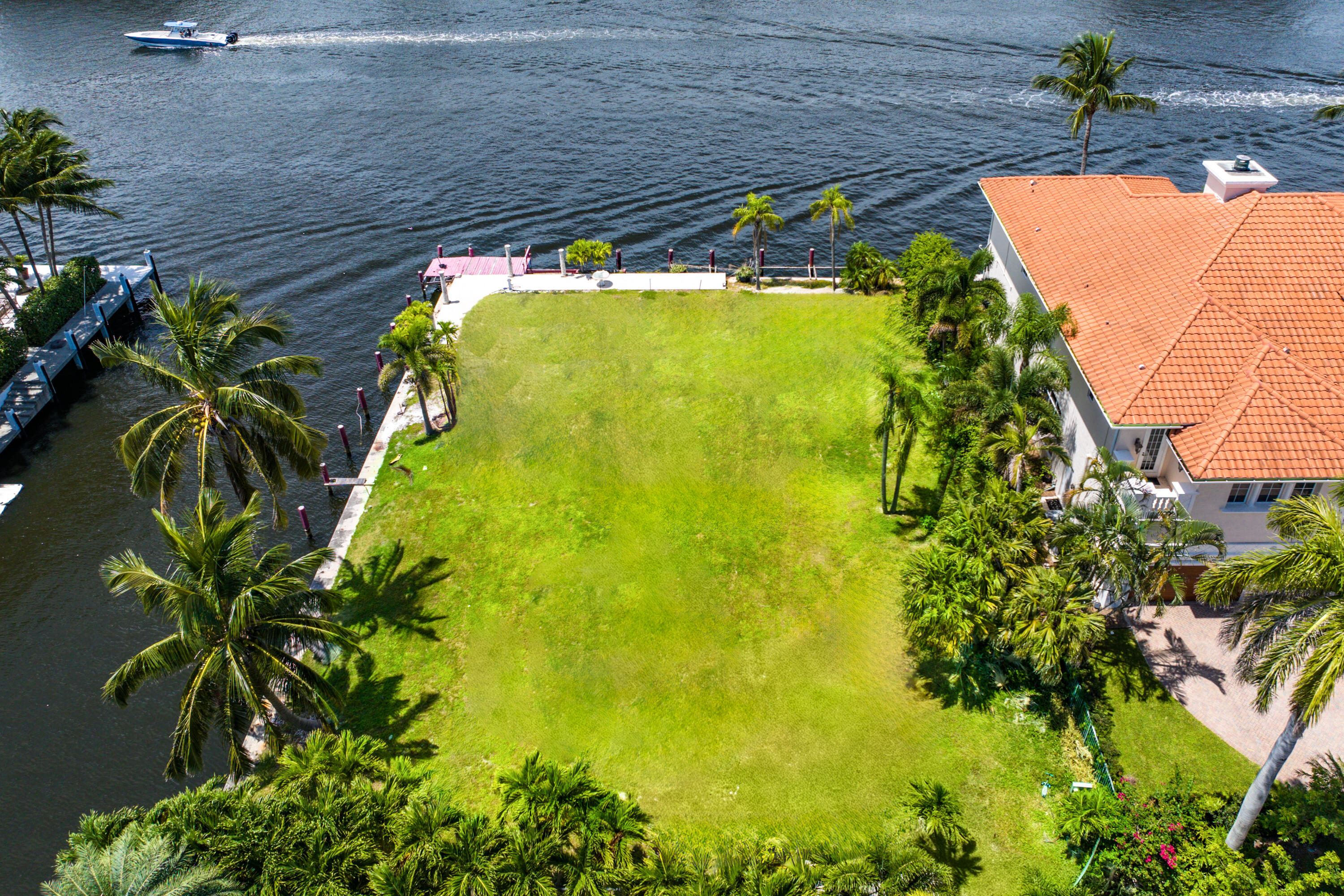 1004 Rhodes Villa Avenue