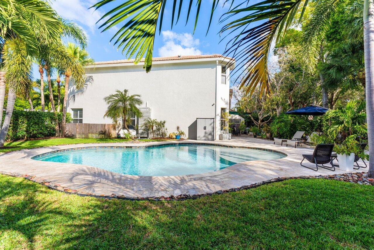 1601 E Classical Boulevard