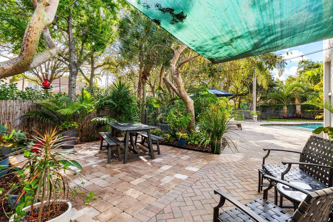 1601 E Classical Boulevard