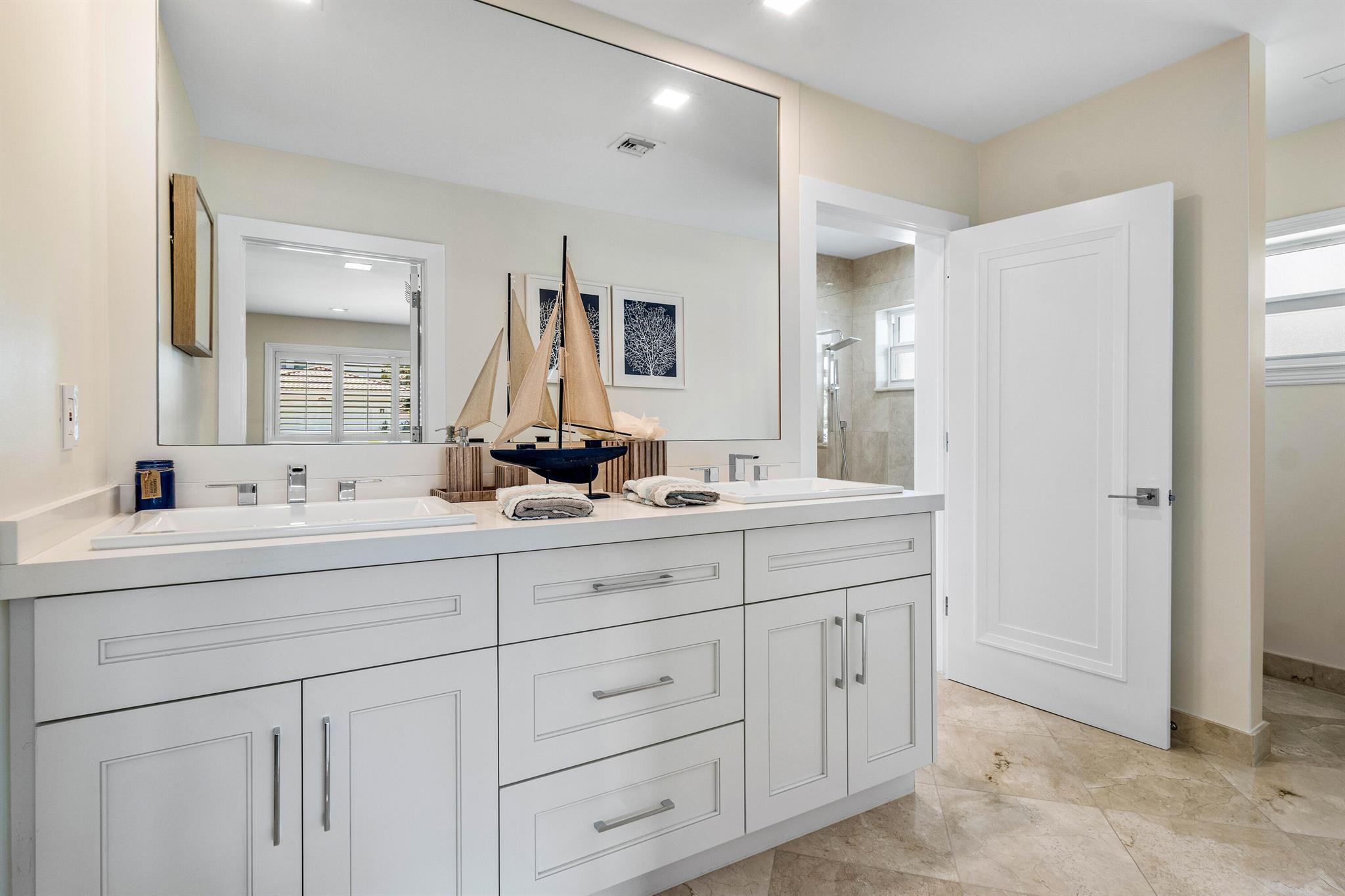 943 Fern Drive Drive