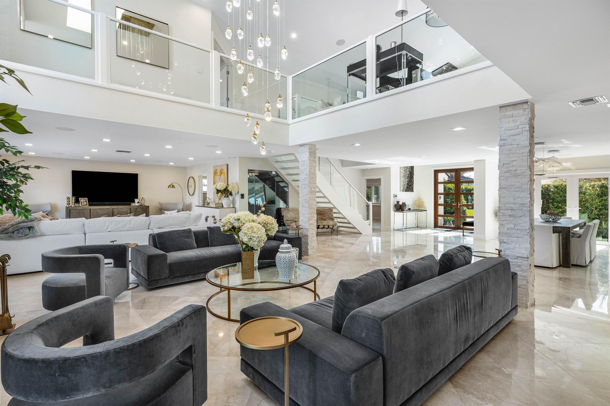 943 Fern Drive Drive