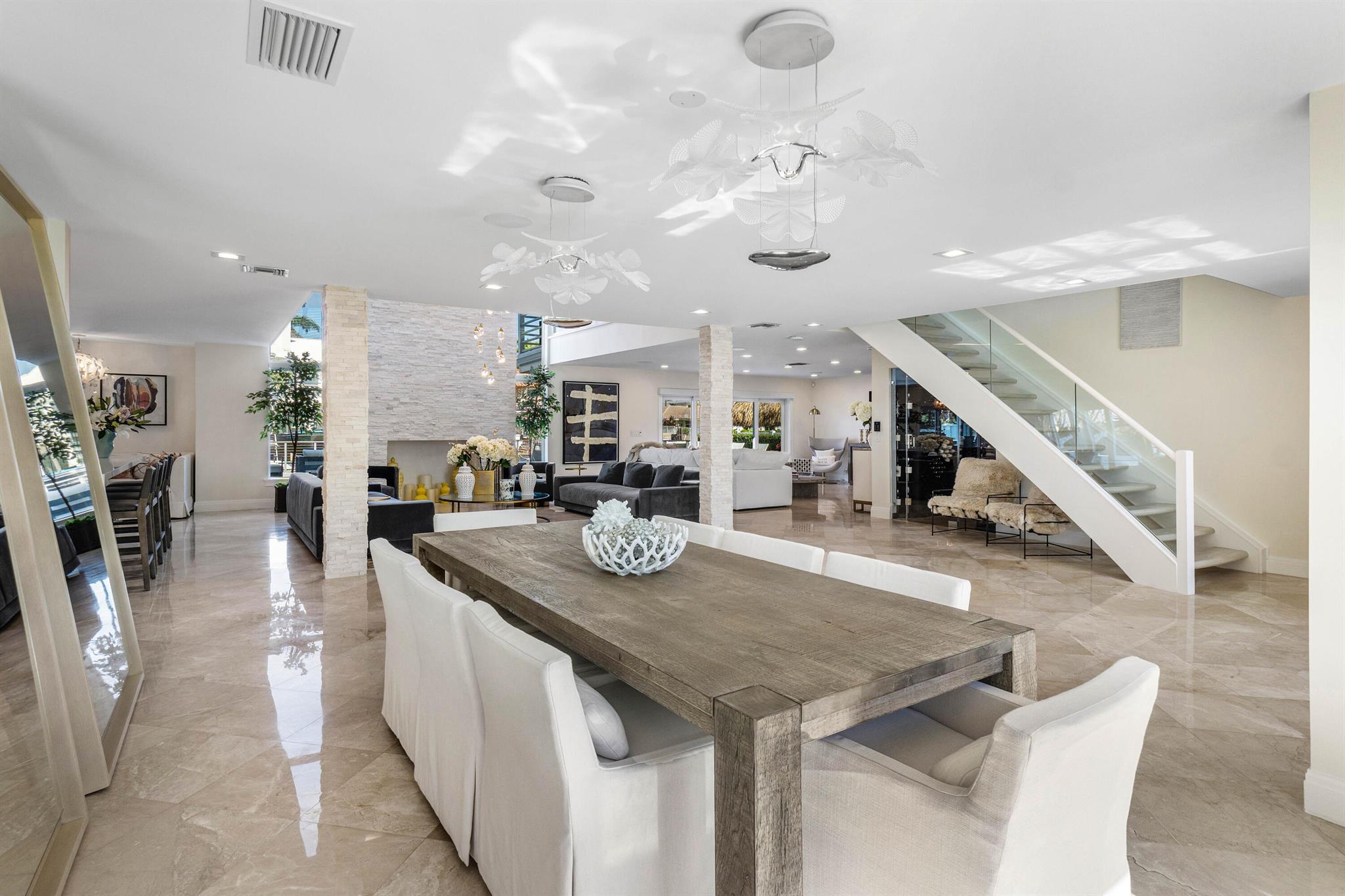 943 Fern Drive Drive