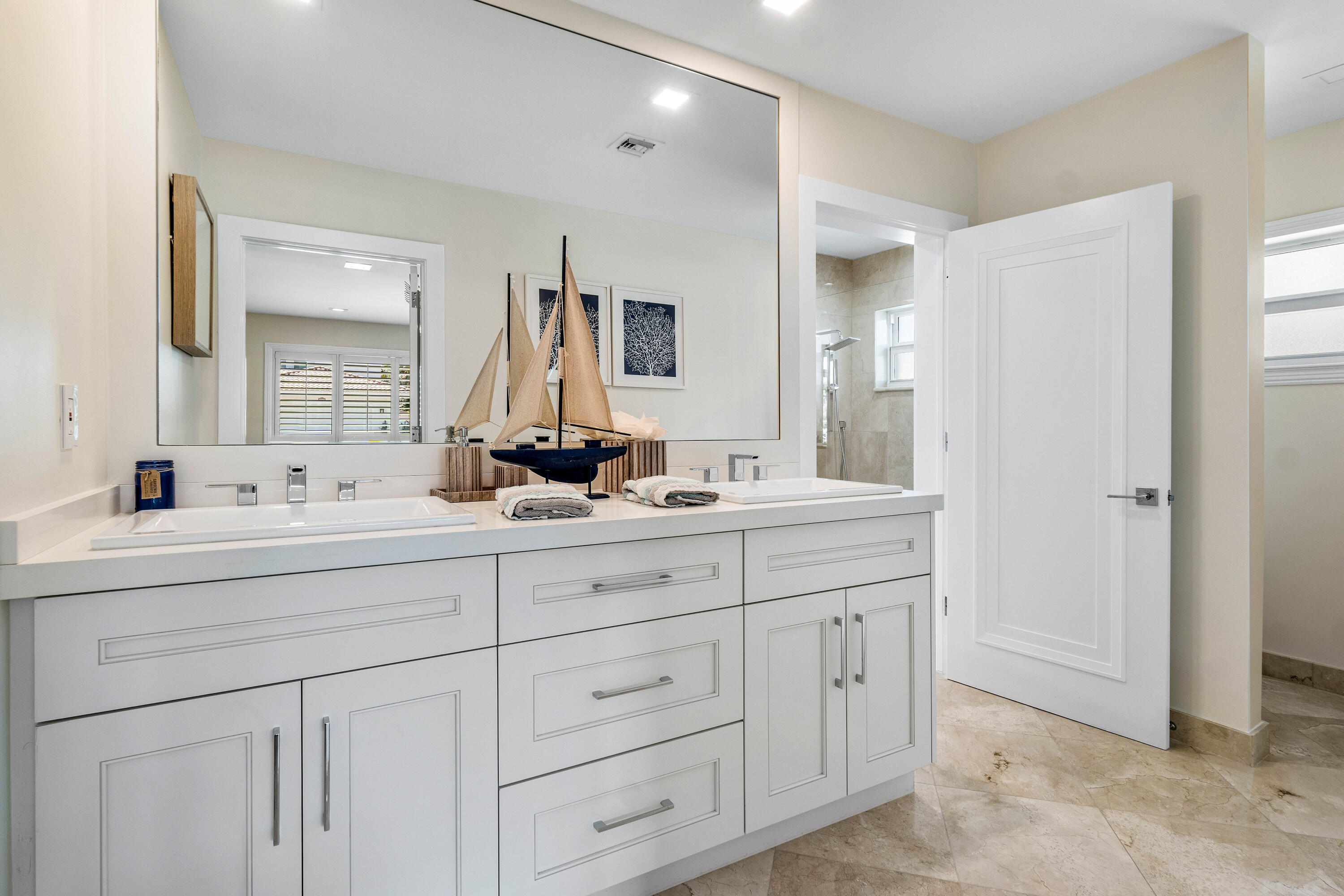 943 Fern Drive Drive