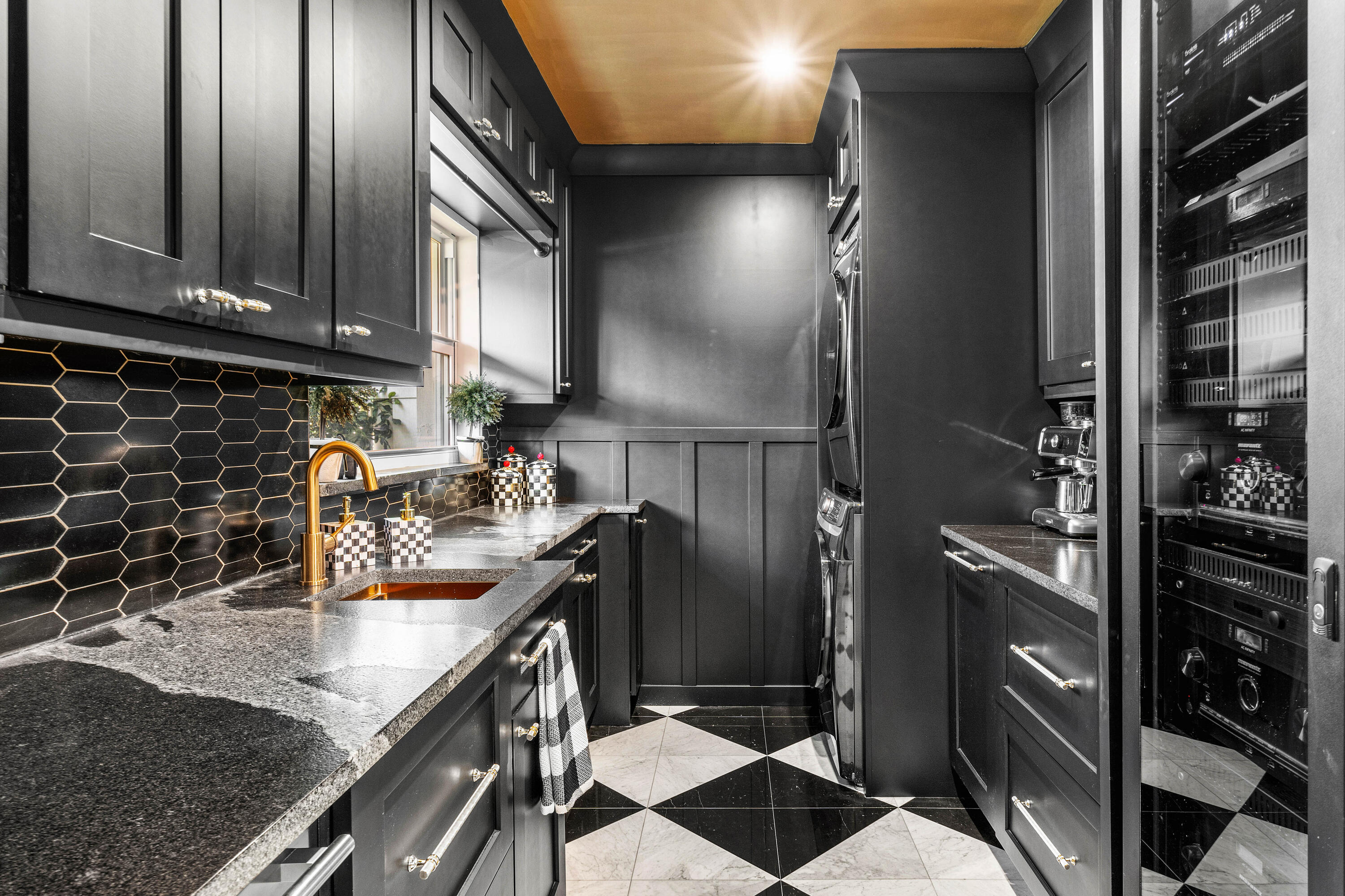 943 Fern Drive Drive