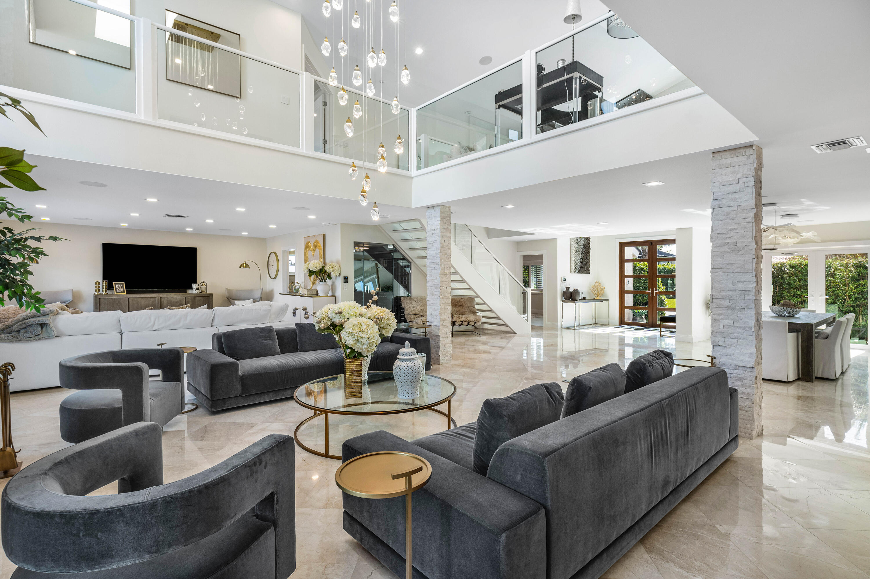 943 Fern Drive Drive