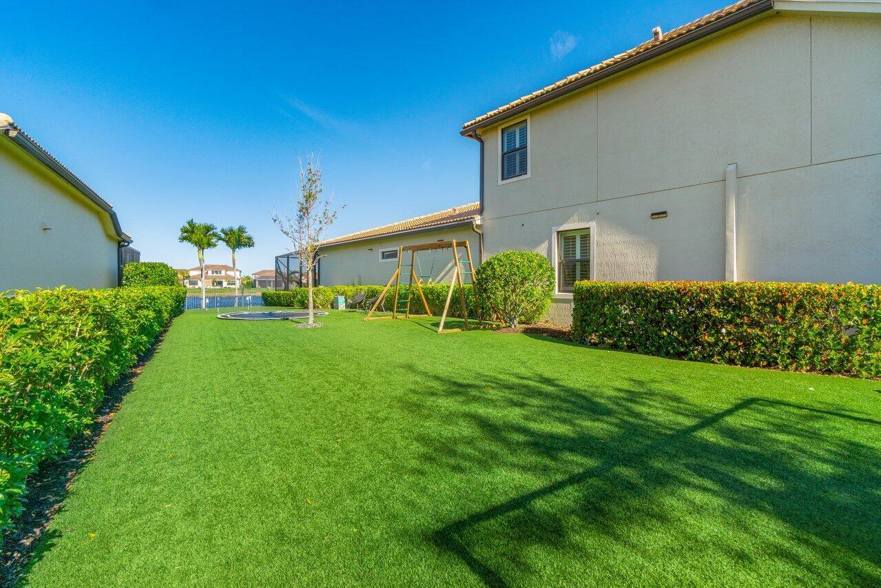 237 Sonoma Isles Circle