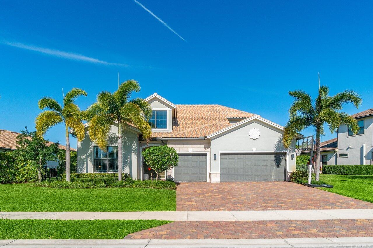 237 Sonoma Isles Circle