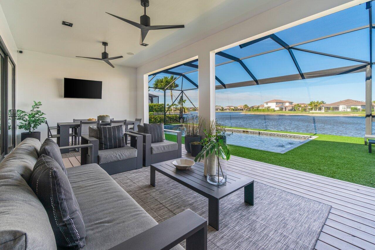 237 Sonoma Isles Circle