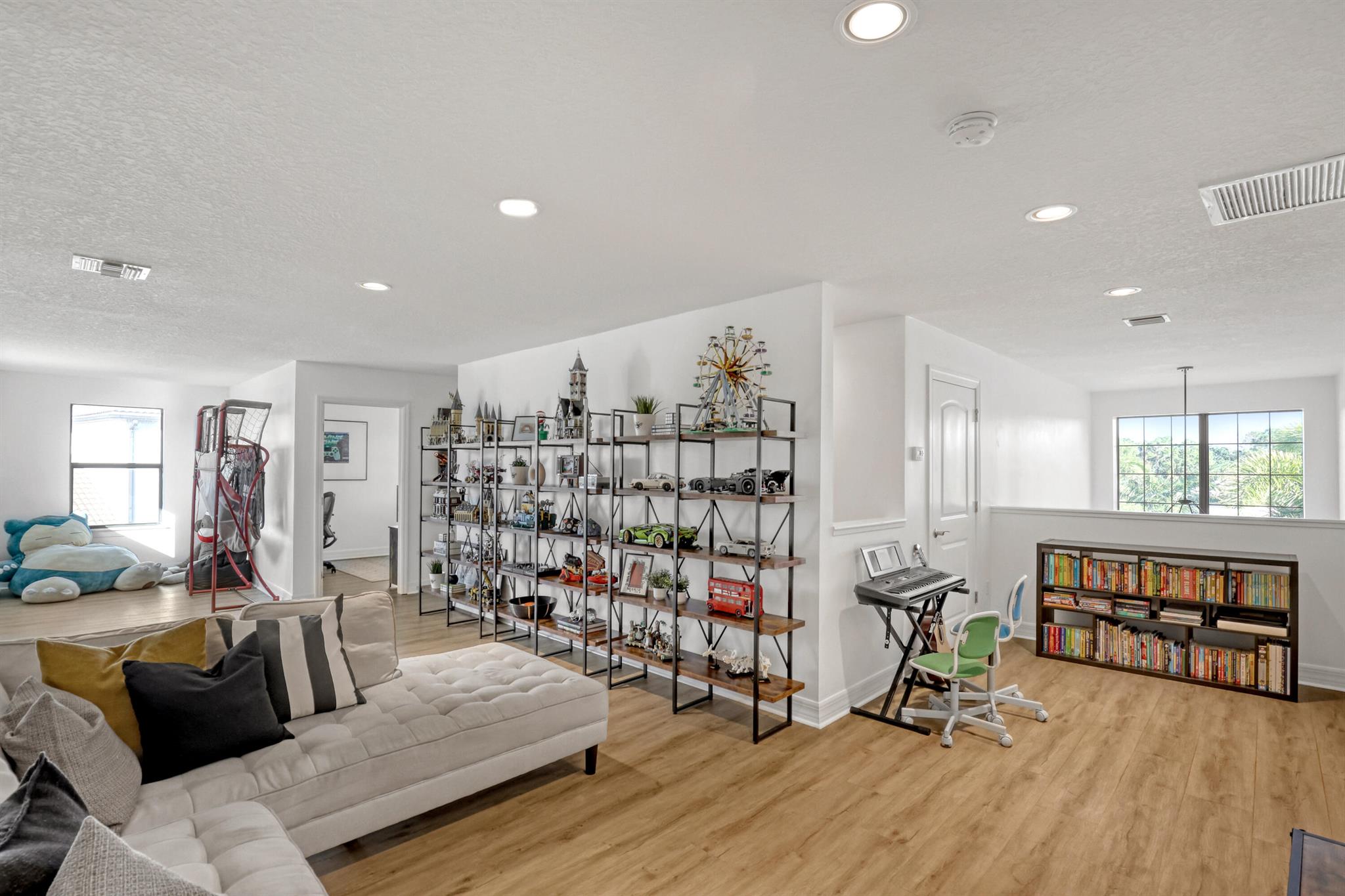 237 Sonoma Isles Circle