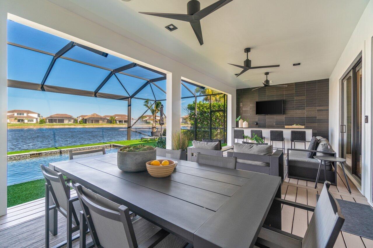 237 Sonoma Isles Circle