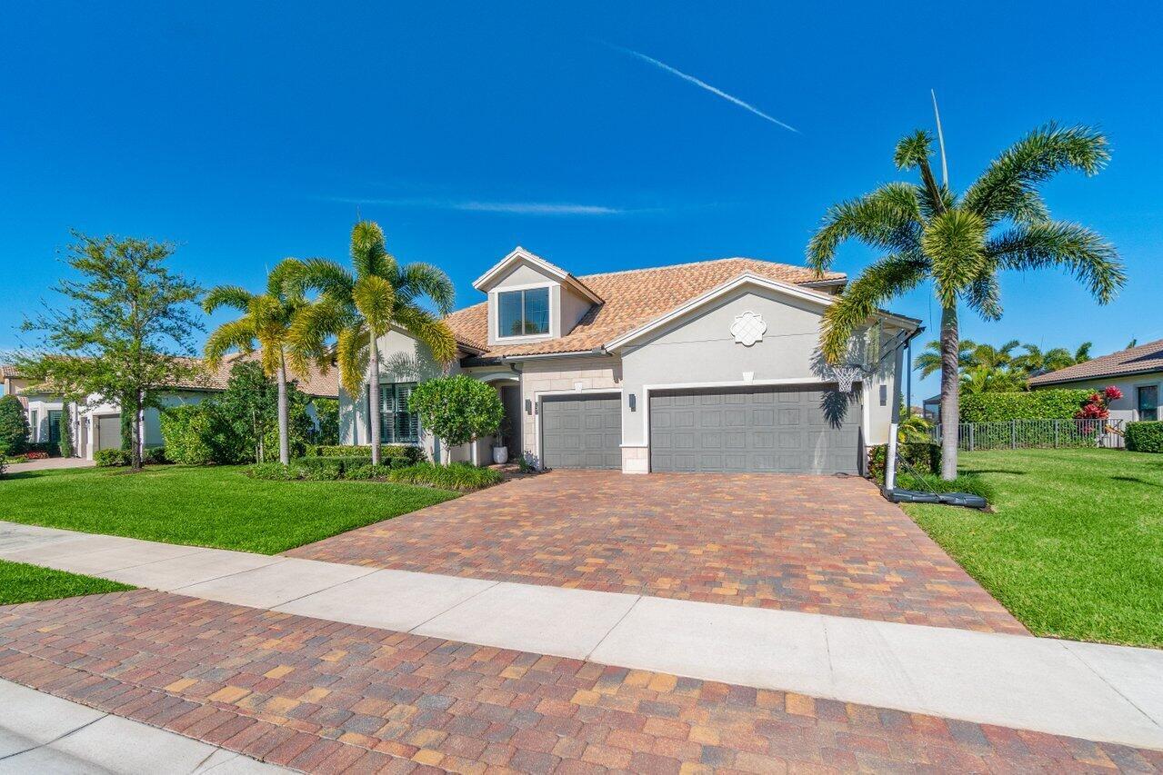 237 Sonoma Isles Circle