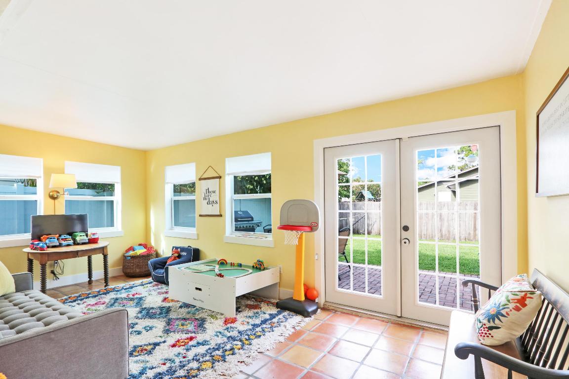 14096 Marrian Avenue