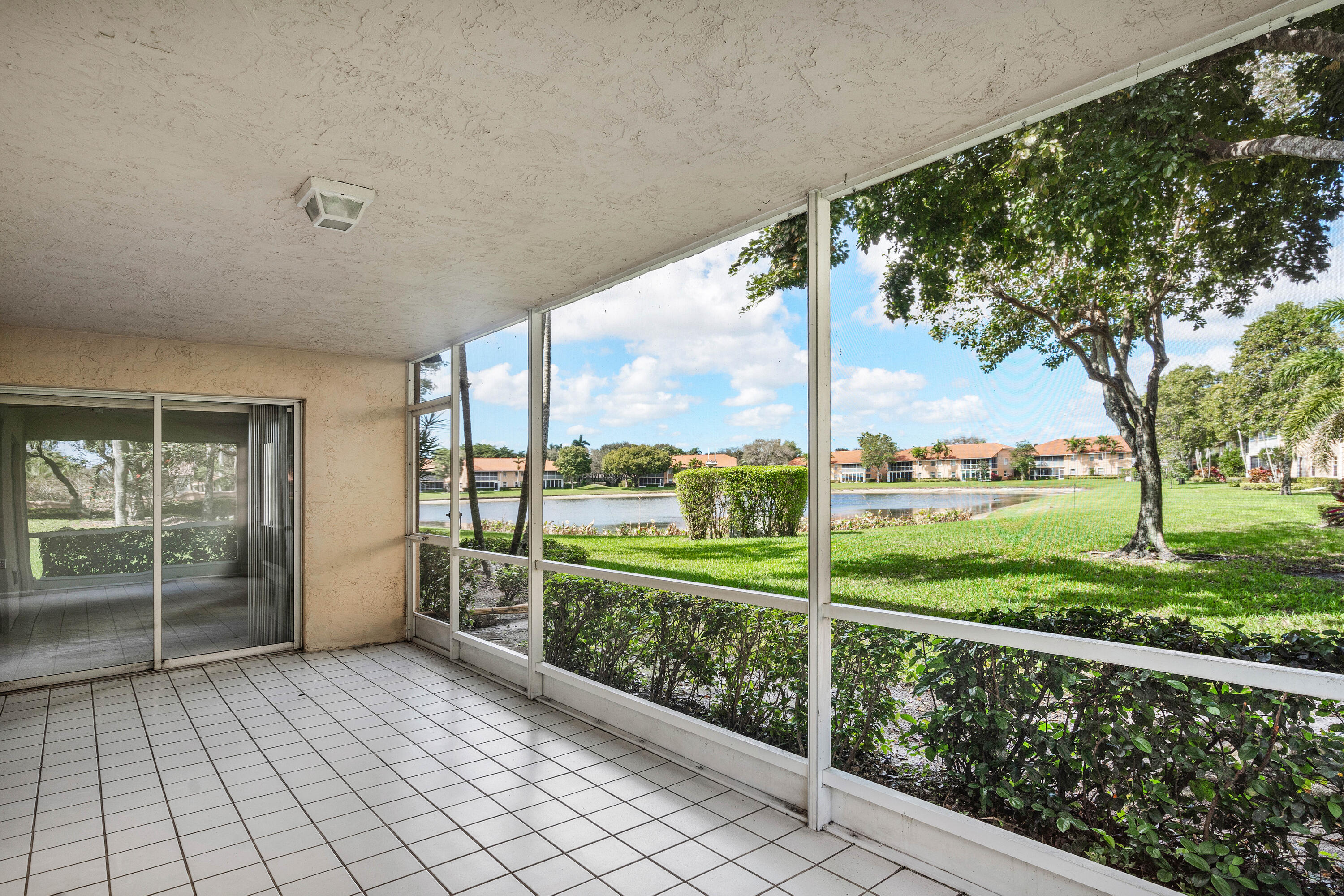 9989 Harbour Lake Circle 102