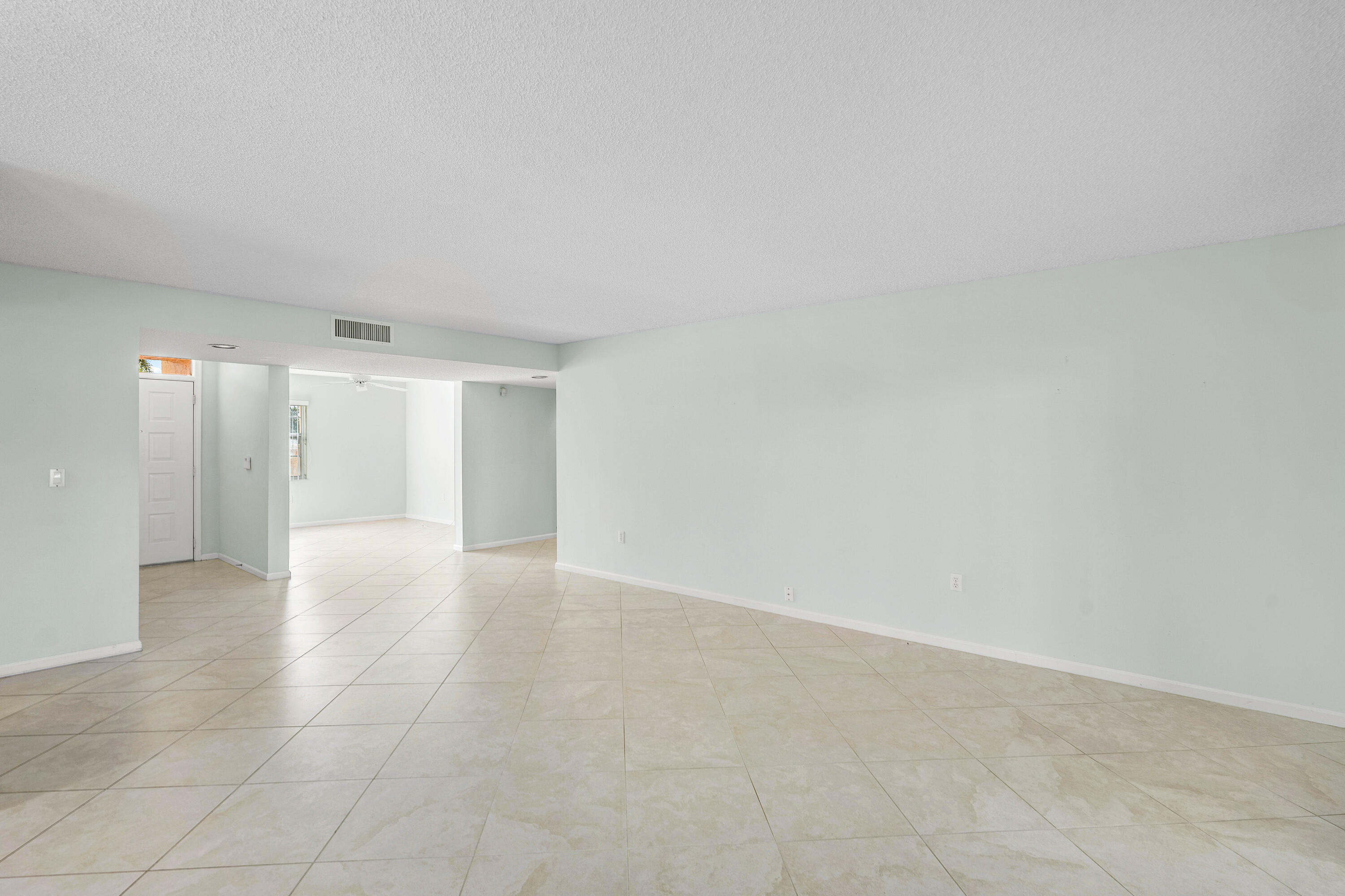 9989 Harbour Lake Circle 102