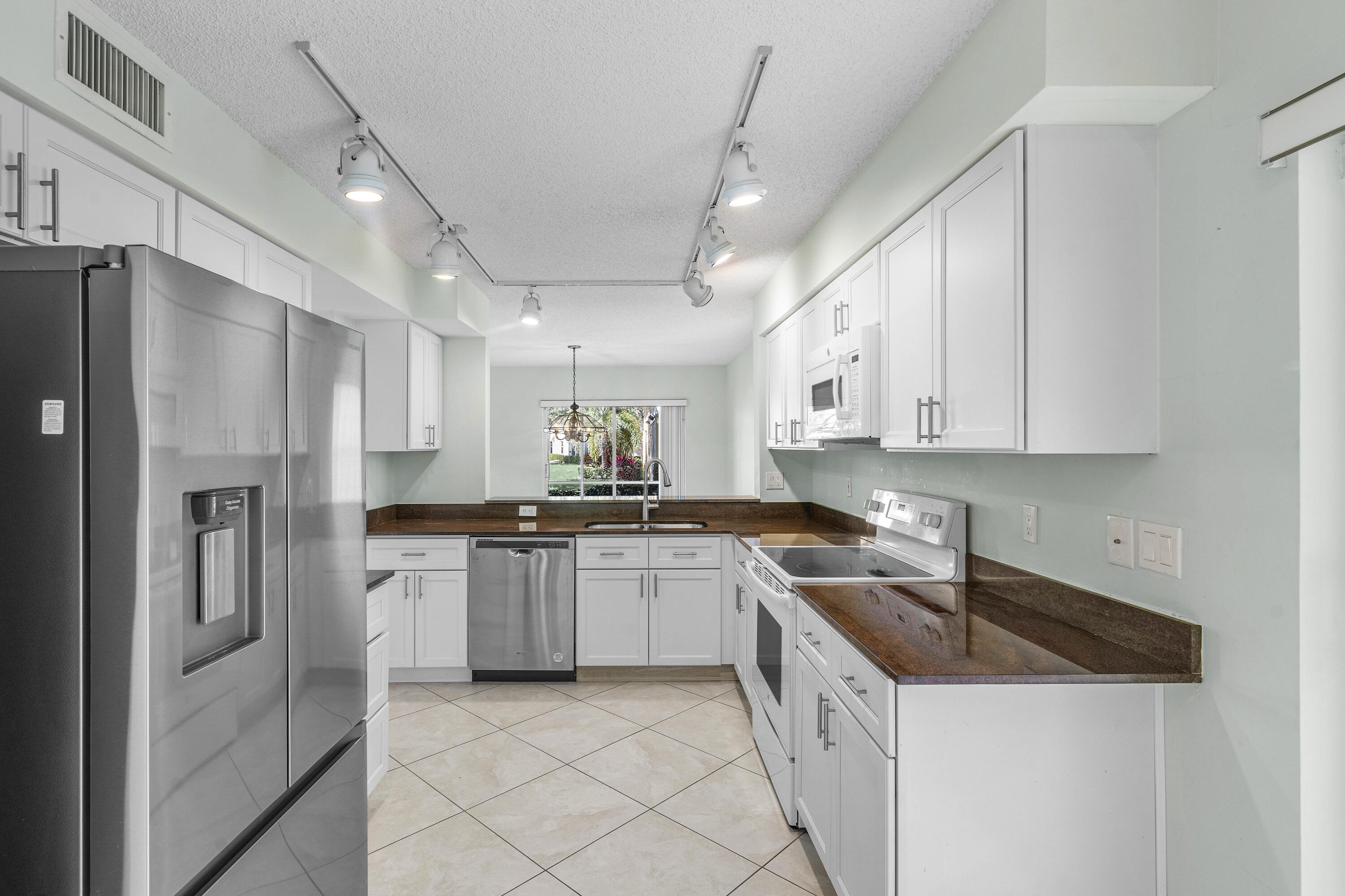 9989 Harbour Lake Circle 102