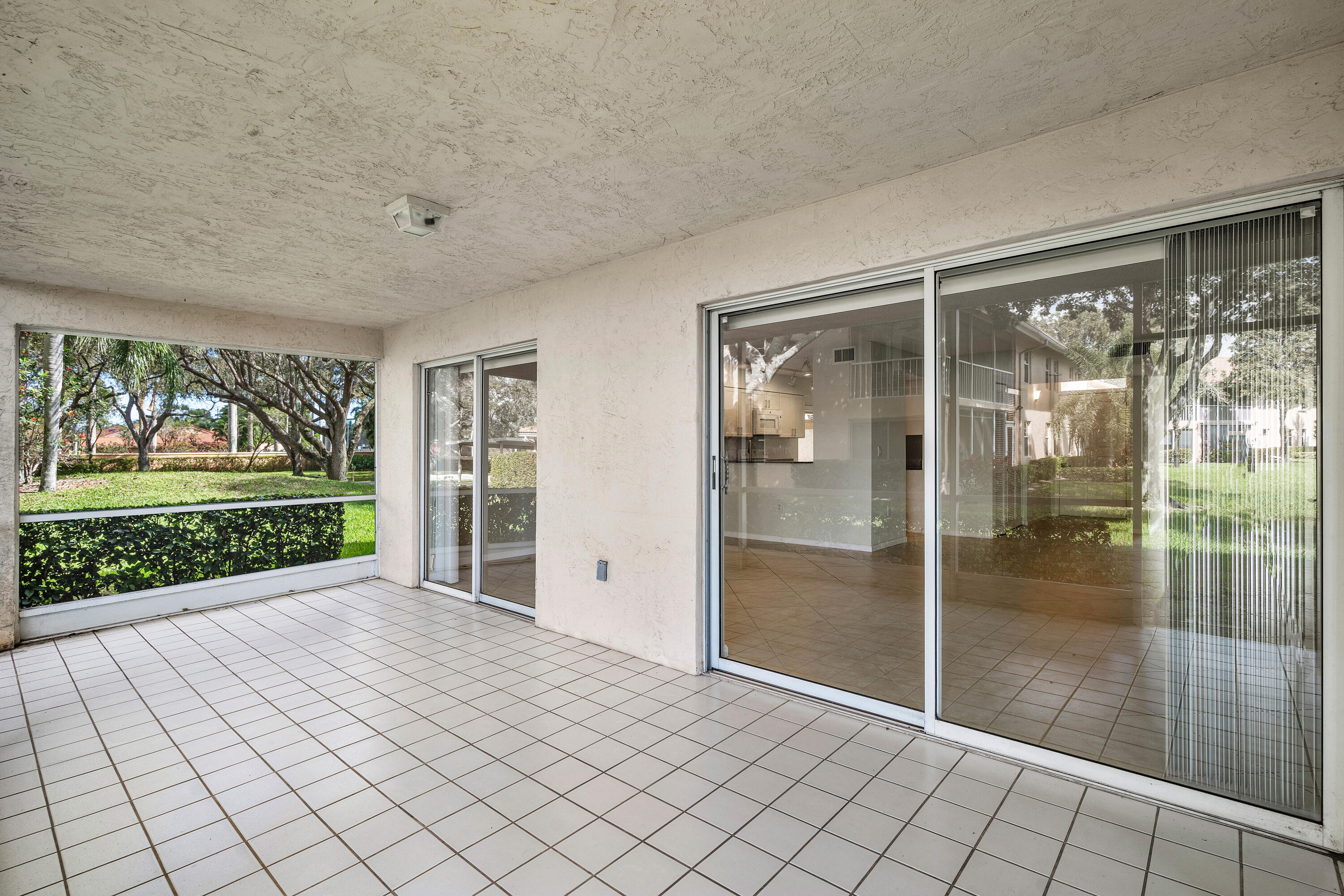 9989 Harbour Lake Circle 102