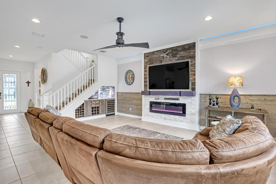 13525 Machiavelli Way