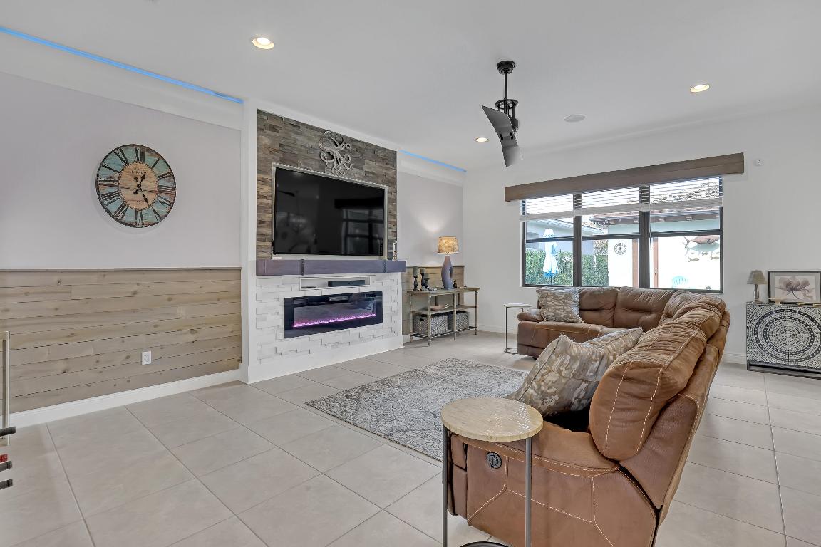 13525 Machiavelli Way