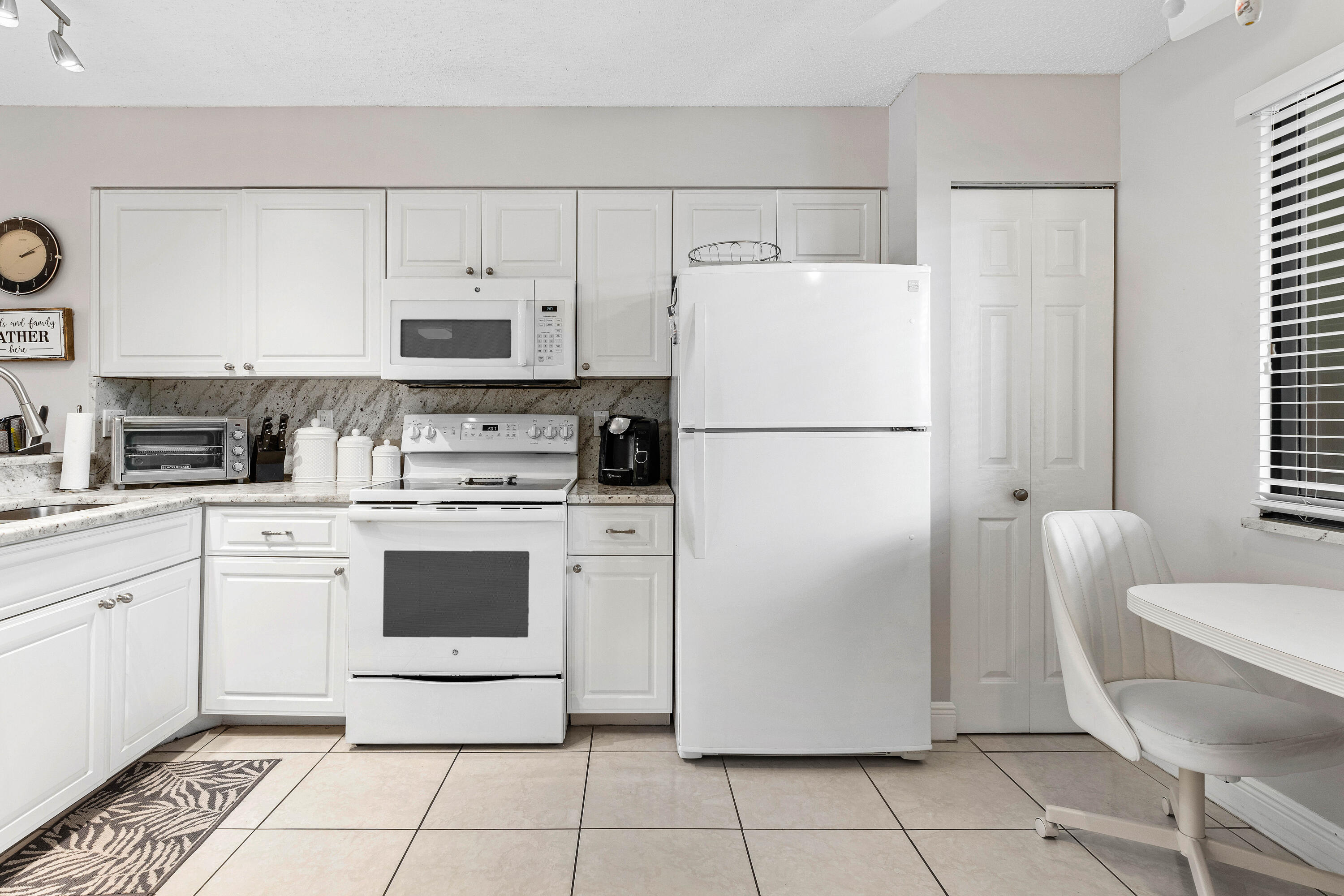 2238 N Cypress Bend Drive 207