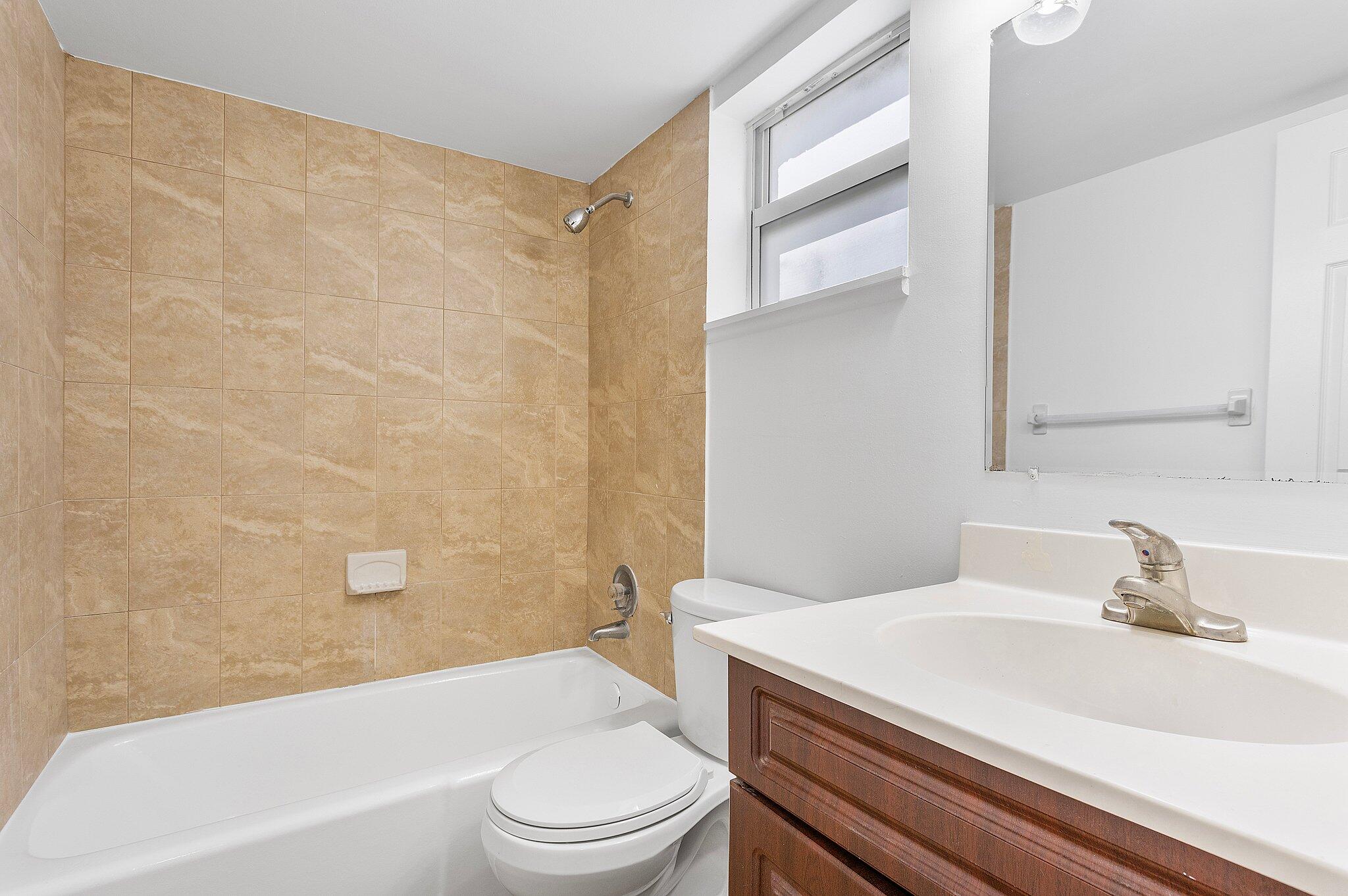 391 SE 19th Avenue 2