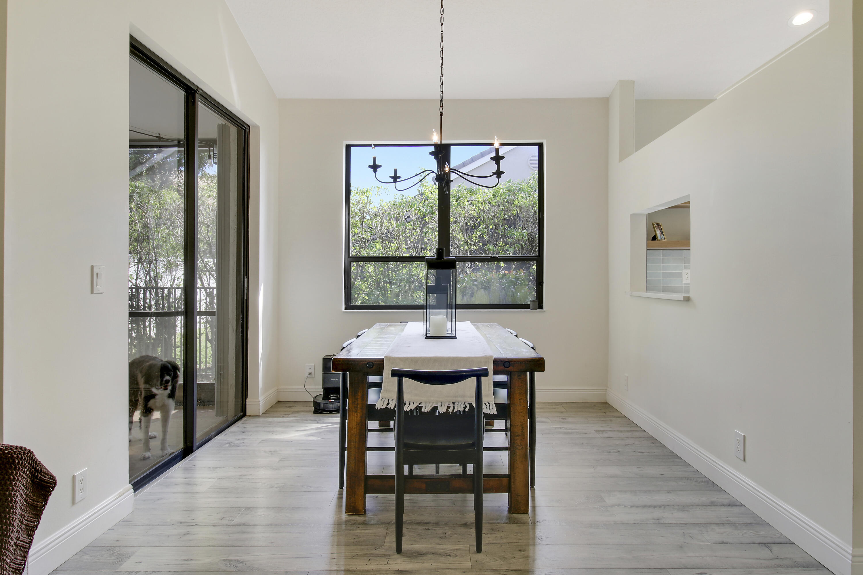 10199 Lexington Circle N