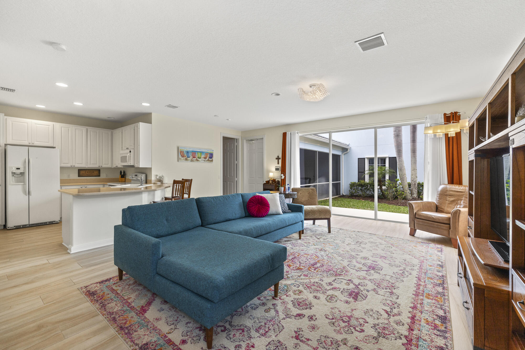 106 Bonaire Lane