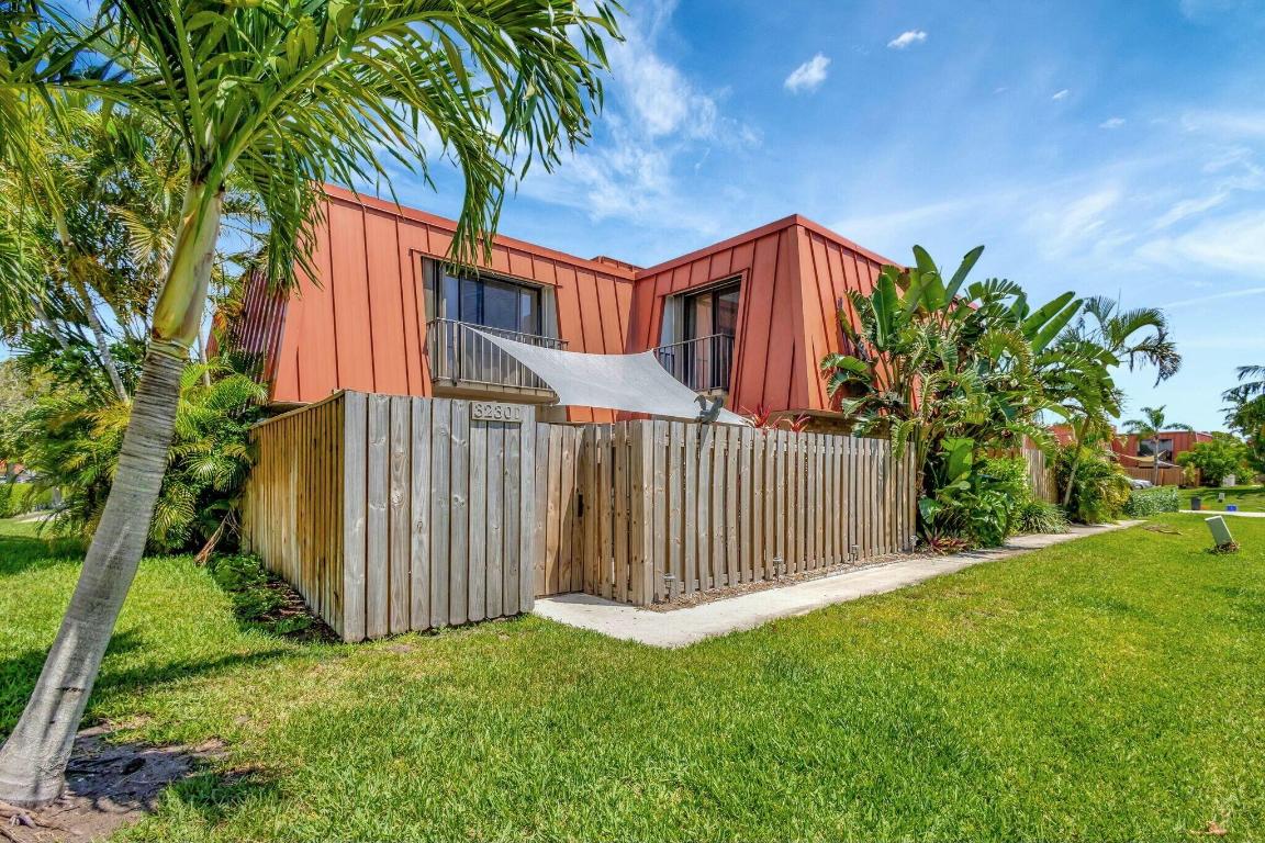 3230 Meridian Way S D, Palm Beach Gardens Unit: D