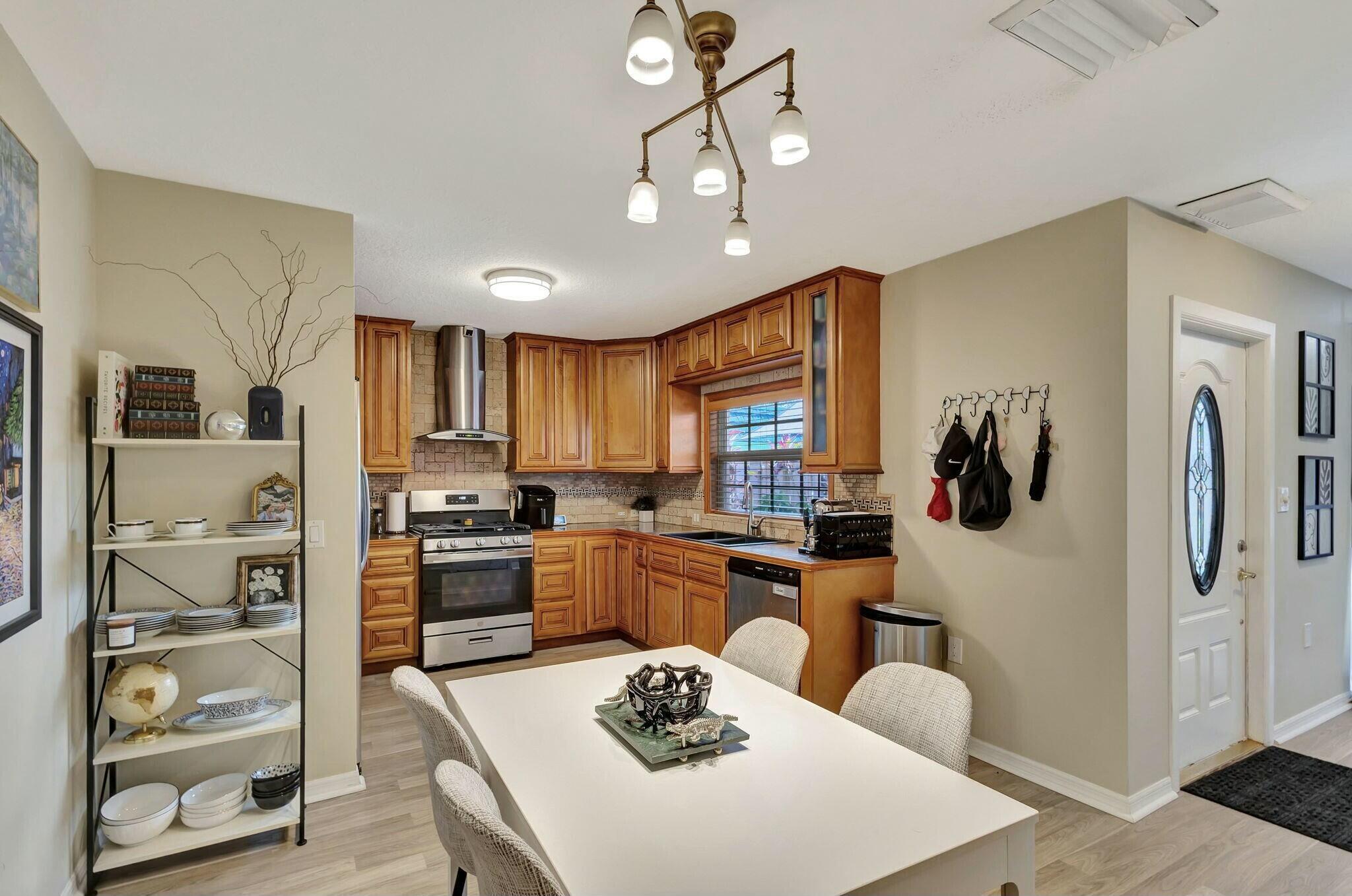 3230 Meridian Way S D, Palm Beach Gardens Unit: D