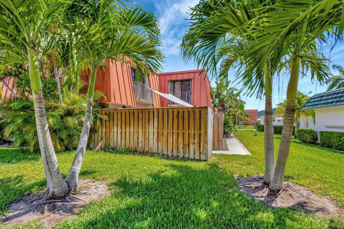 3230 Meridian Way S D, Palm Beach Gardens Unit: D