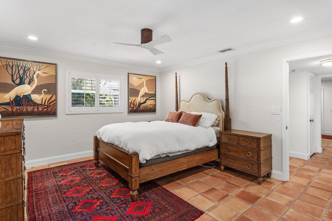 936 SW Rustic Circle