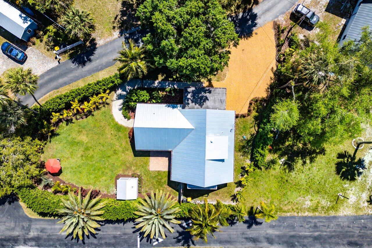 936 SW Rustic Circle