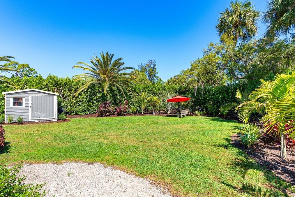 936 SW Rustic Circle