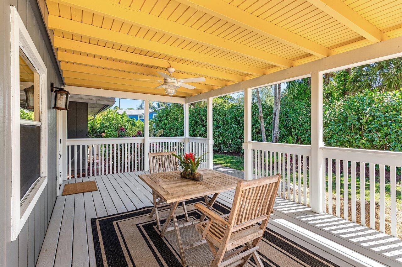 936 SW Rustic Circle