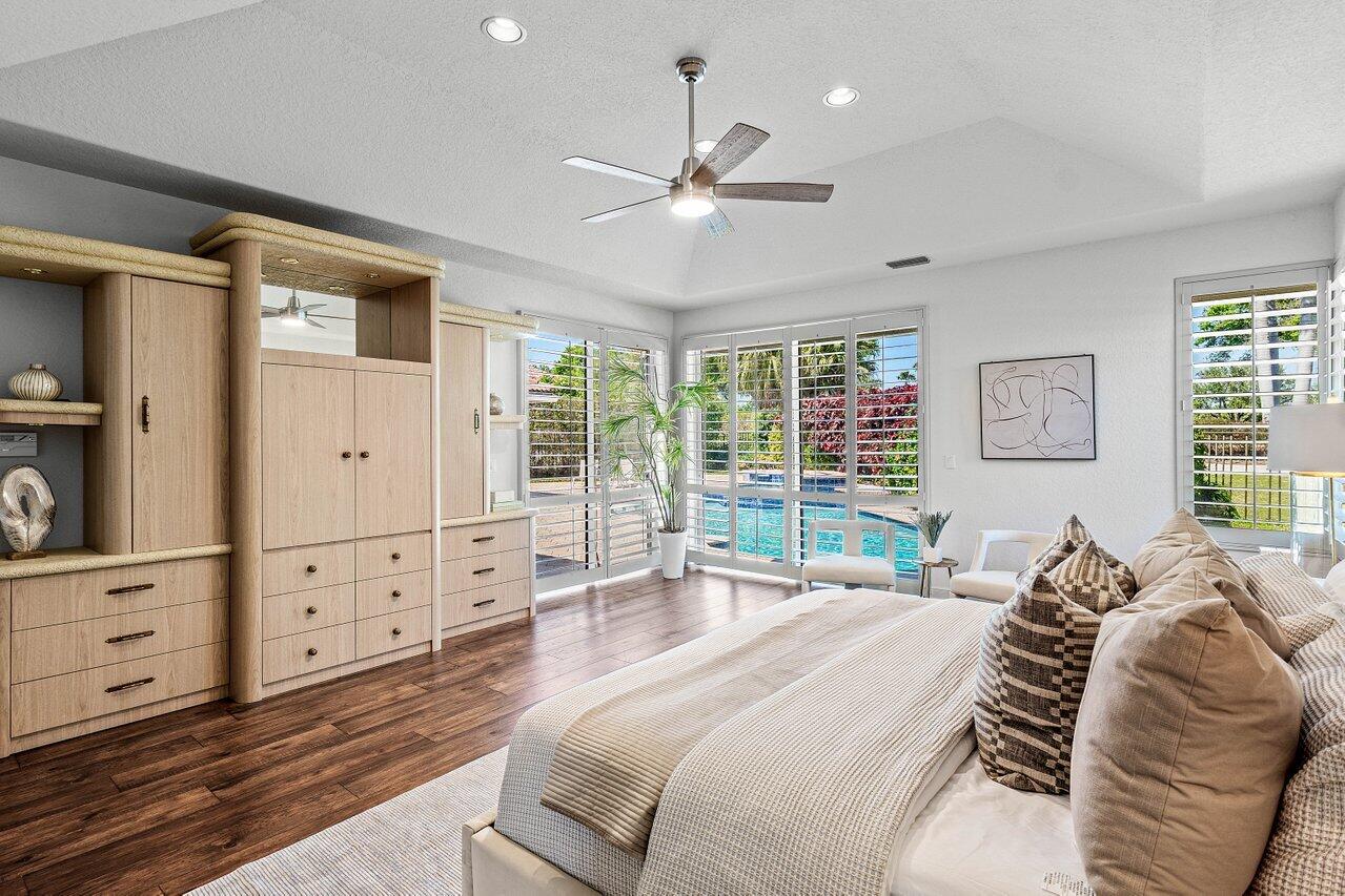 4719 Bocaire Boulevard